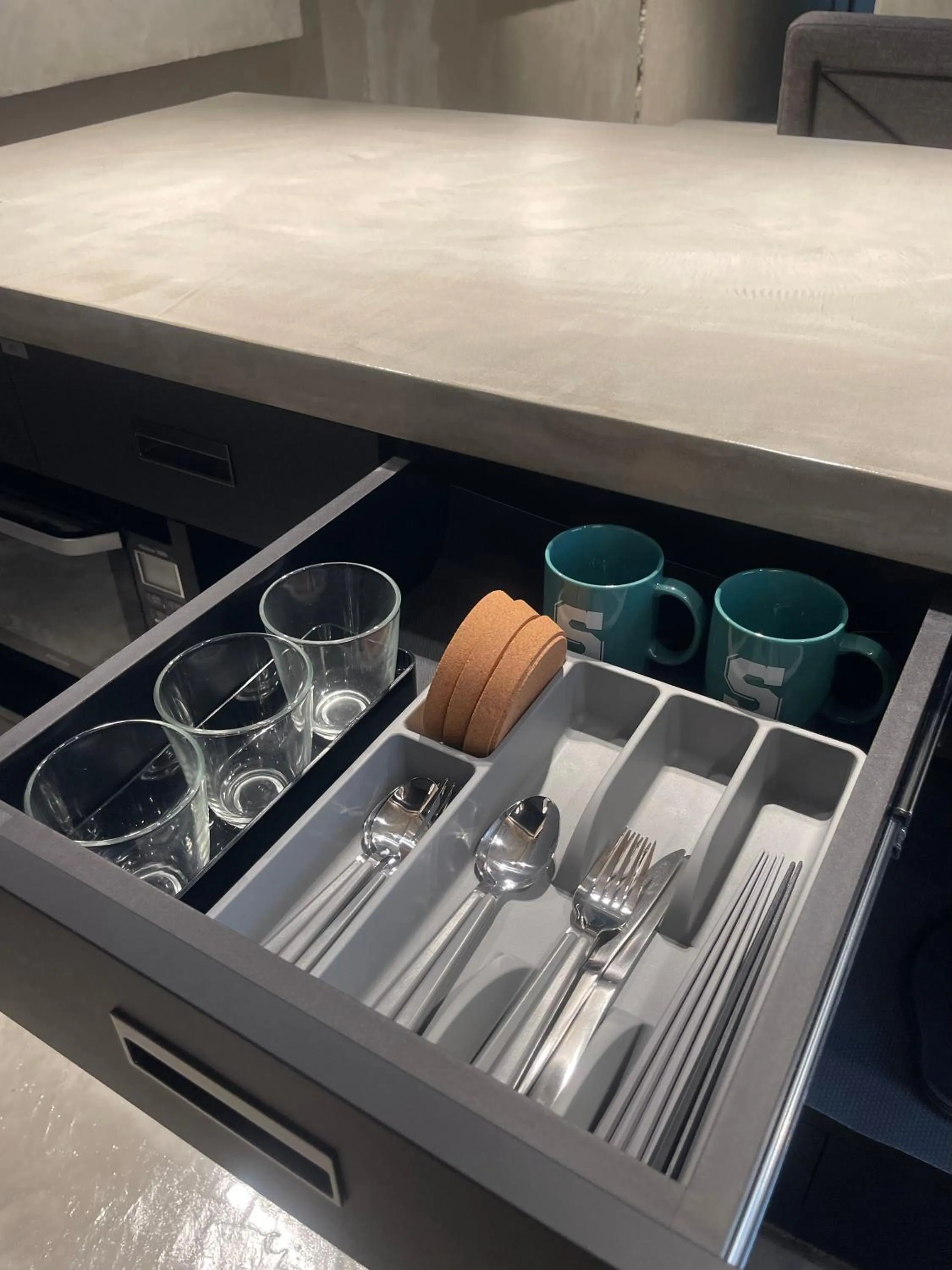 Communal kitchen in SHIN kyoto