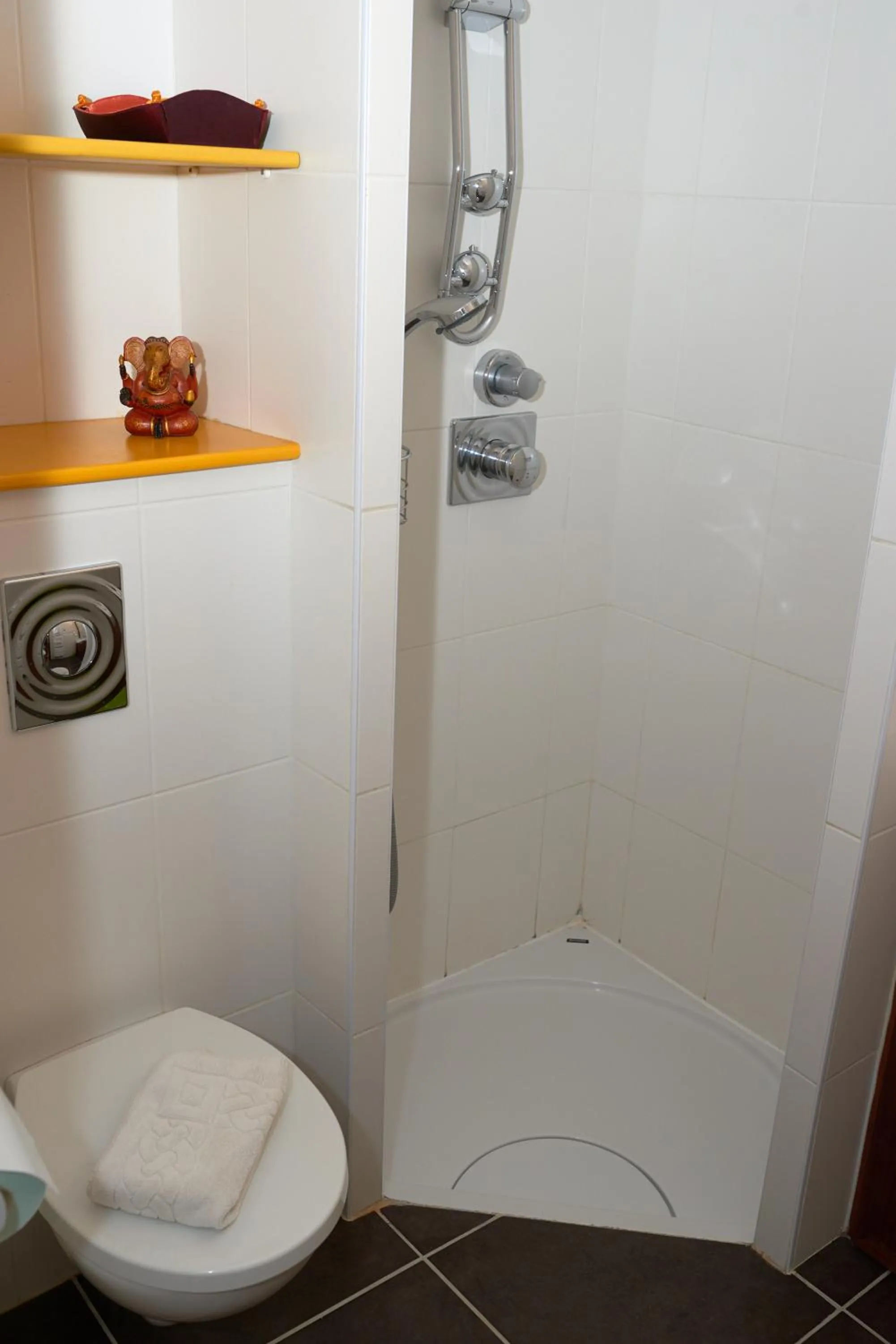 Bathroom in la Palisse