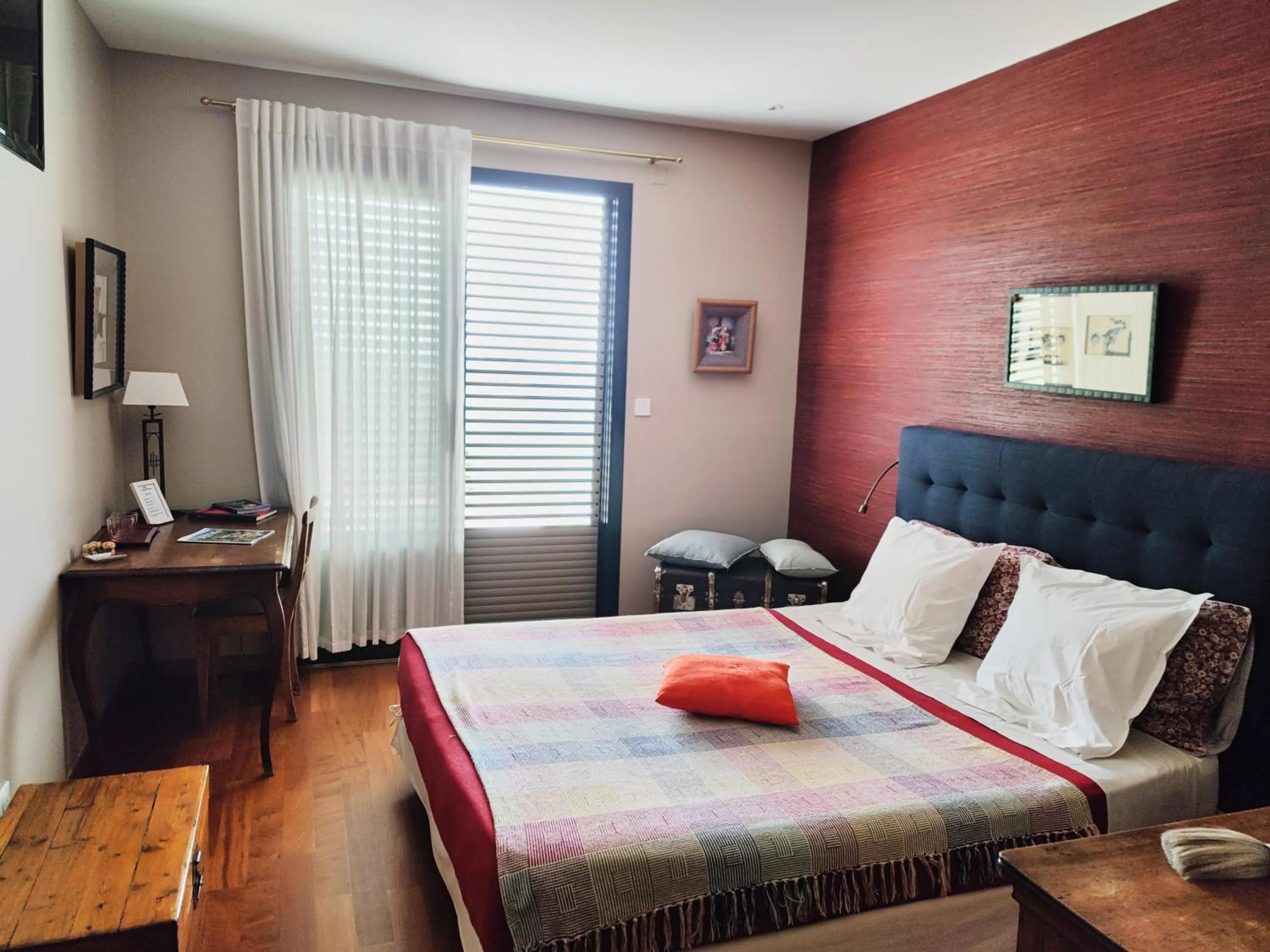 Bedroom, Bed in la Palisse