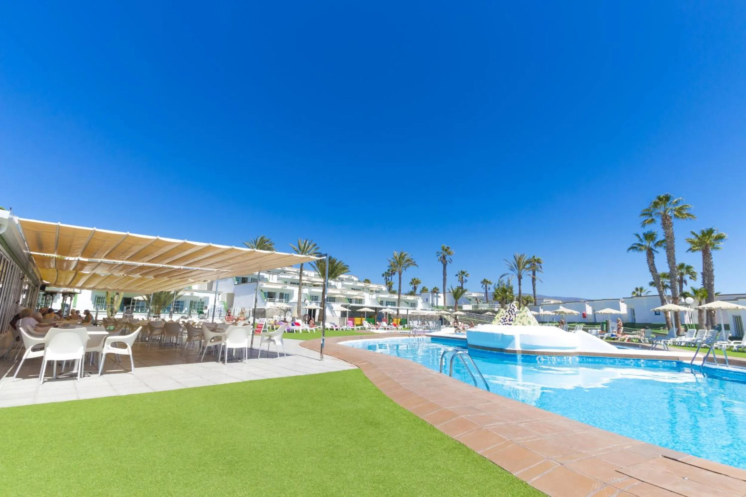 Swimming pool in Vista Oasis