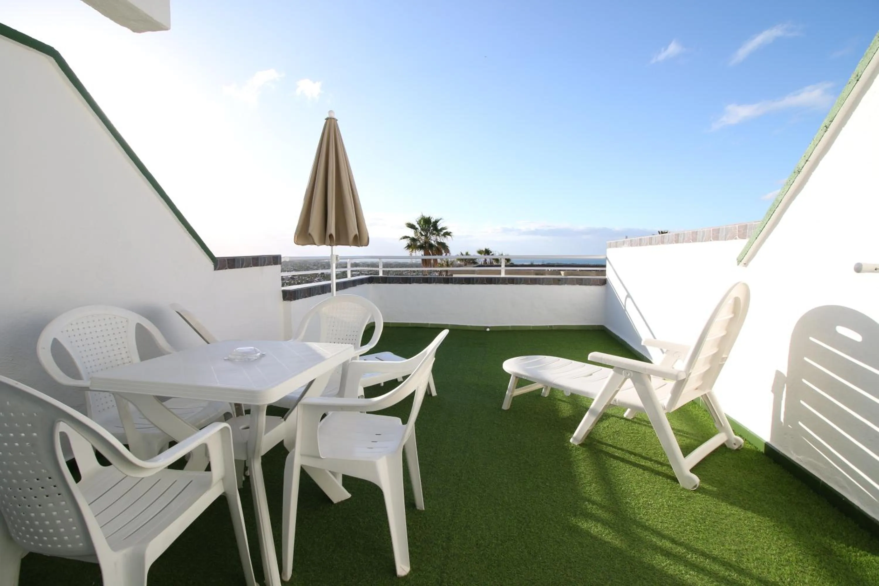 Street view in Vista Oasis