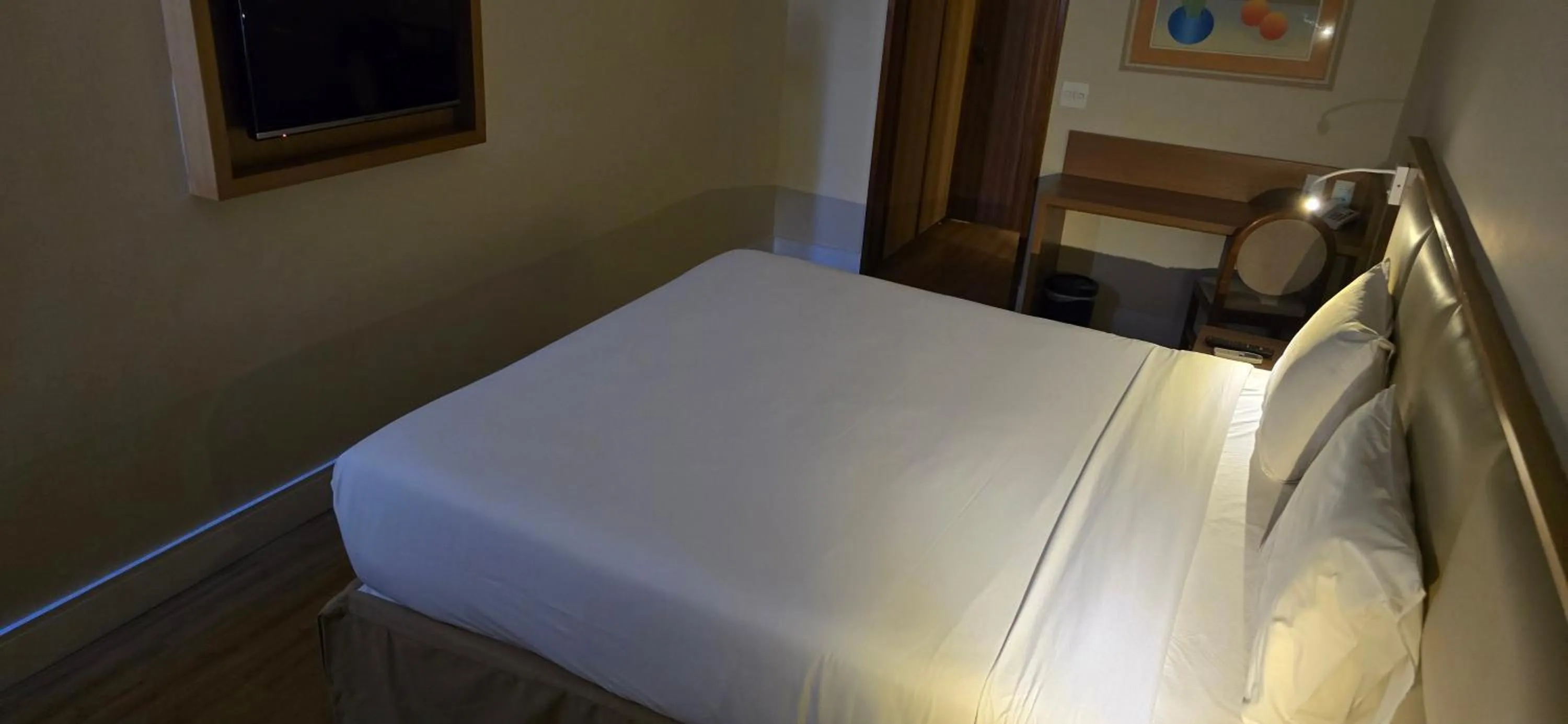 Bed in Mirador Rio Copacabana Hotel