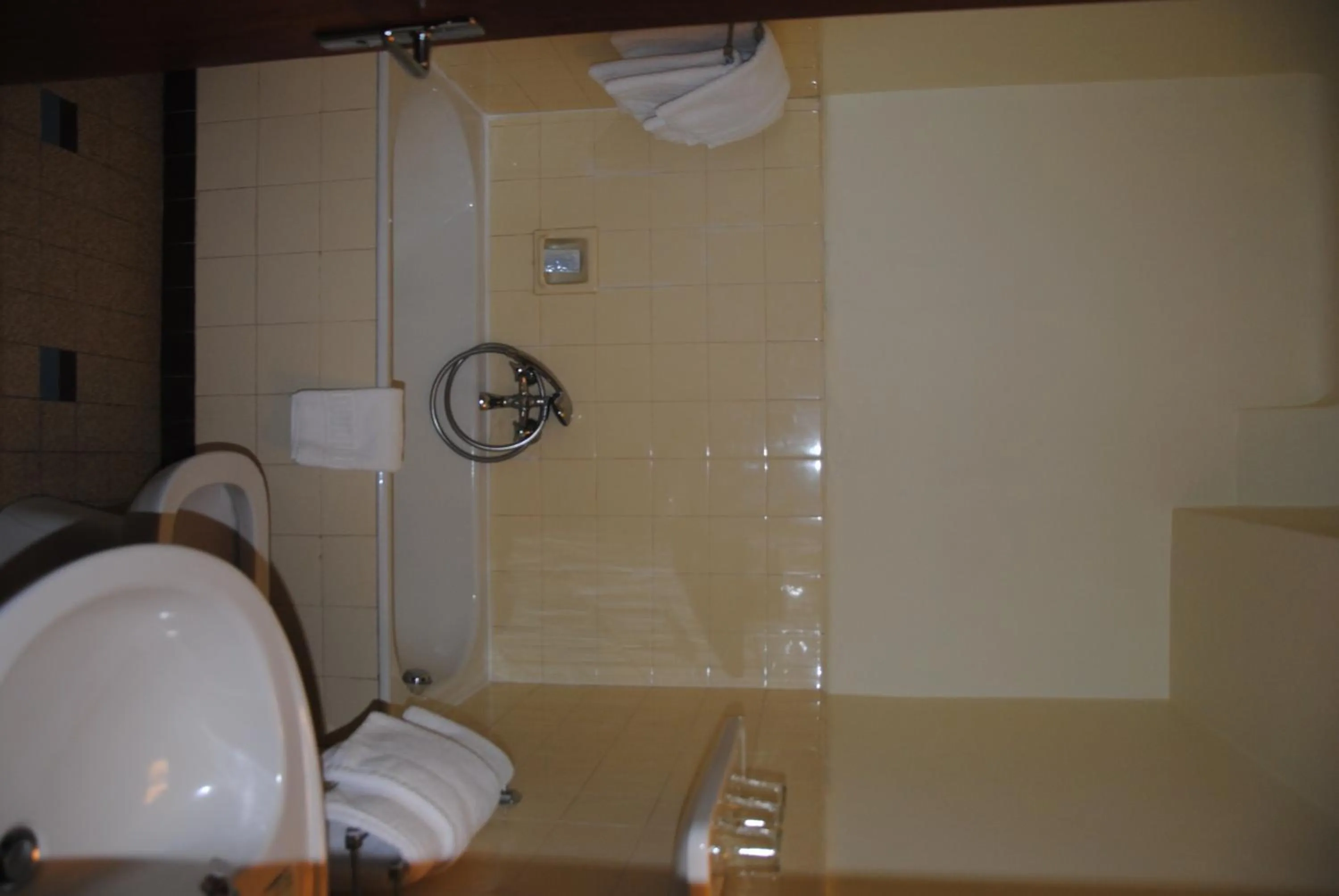 Bathroom in Hôtel Richemond