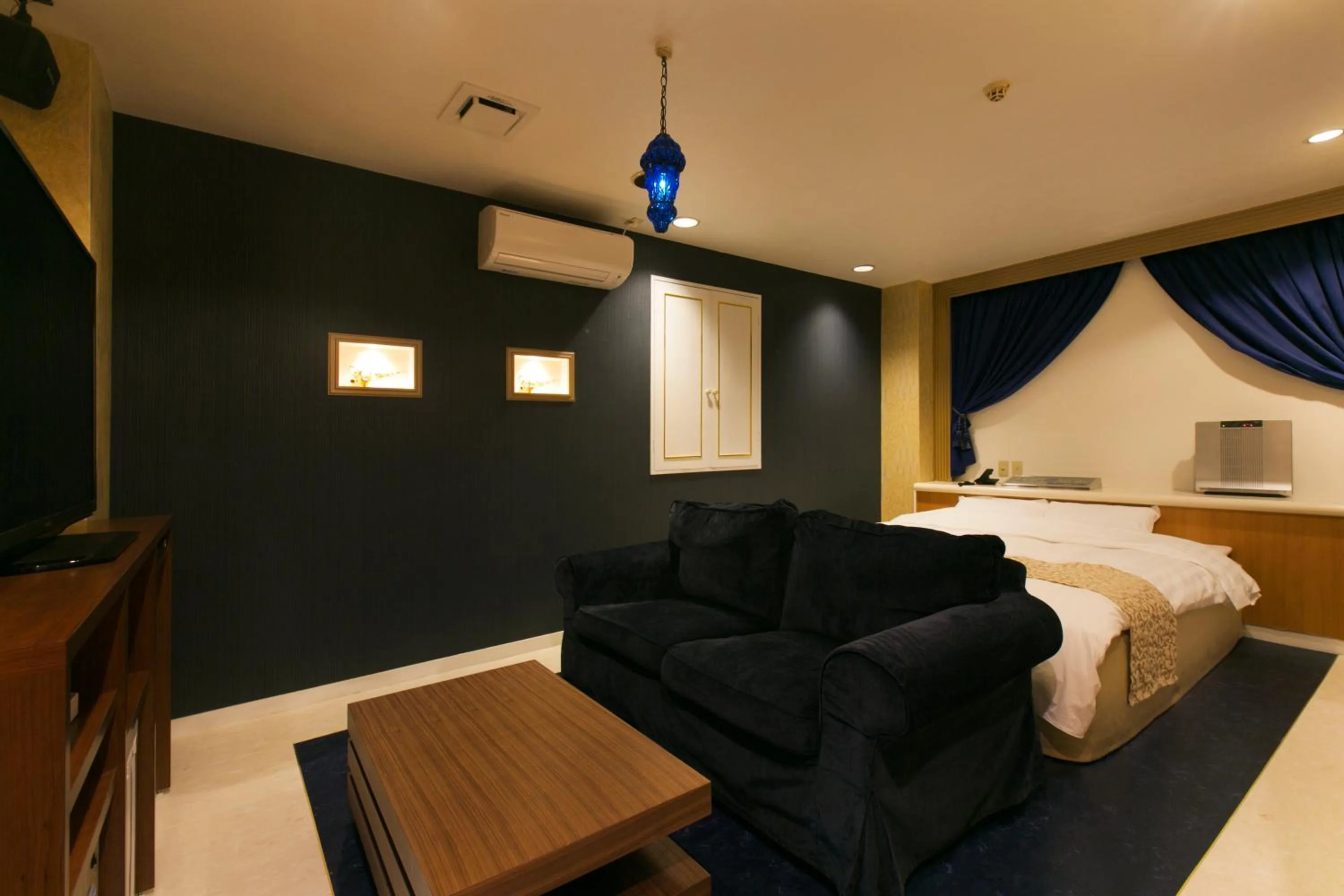 Photo of the whole room, Bed in Hotel Atlantis Higashi Osaka (Adult Only)