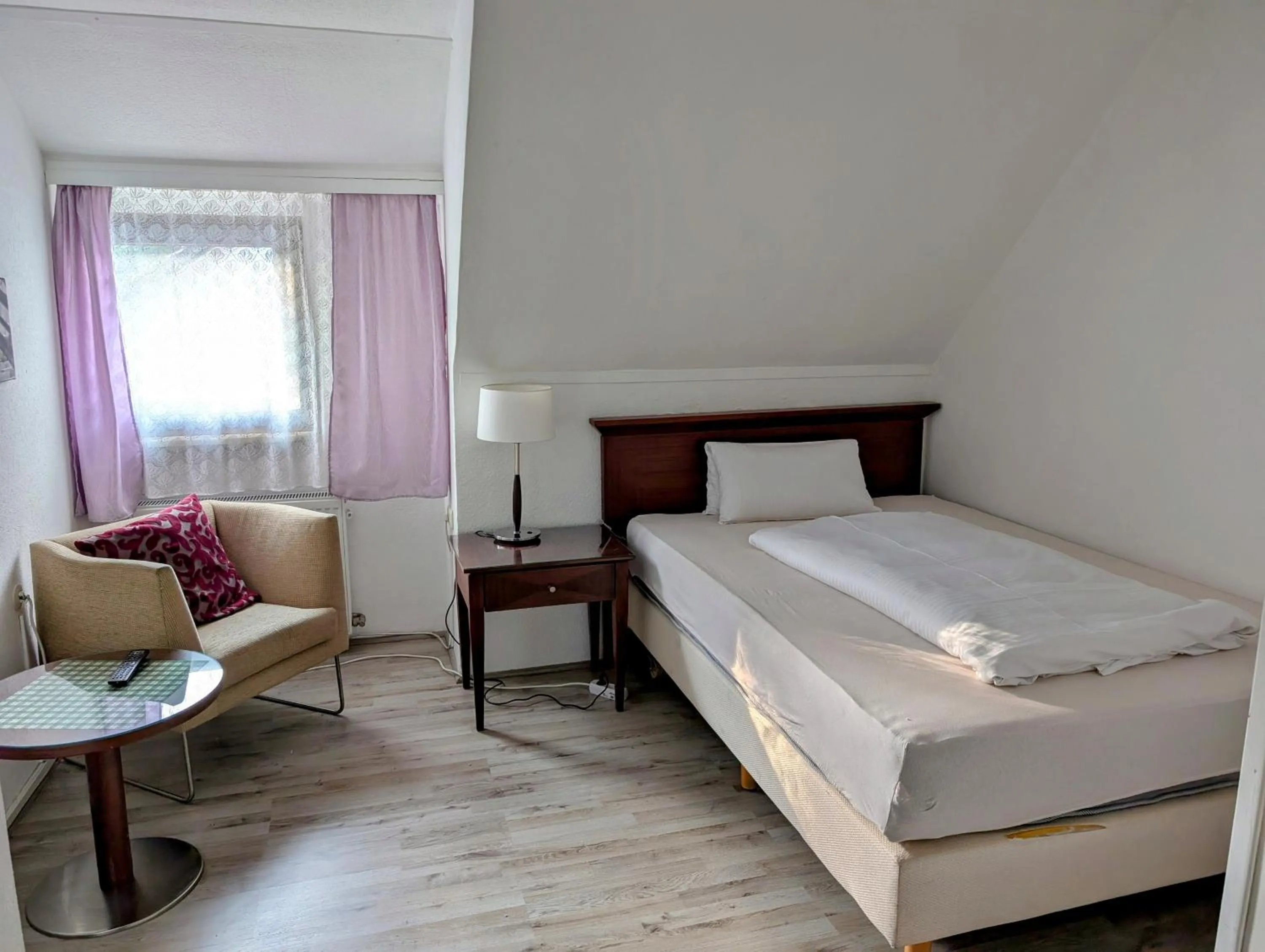 Photo of the whole room, Bed in Hotel Pension Blüchersruh