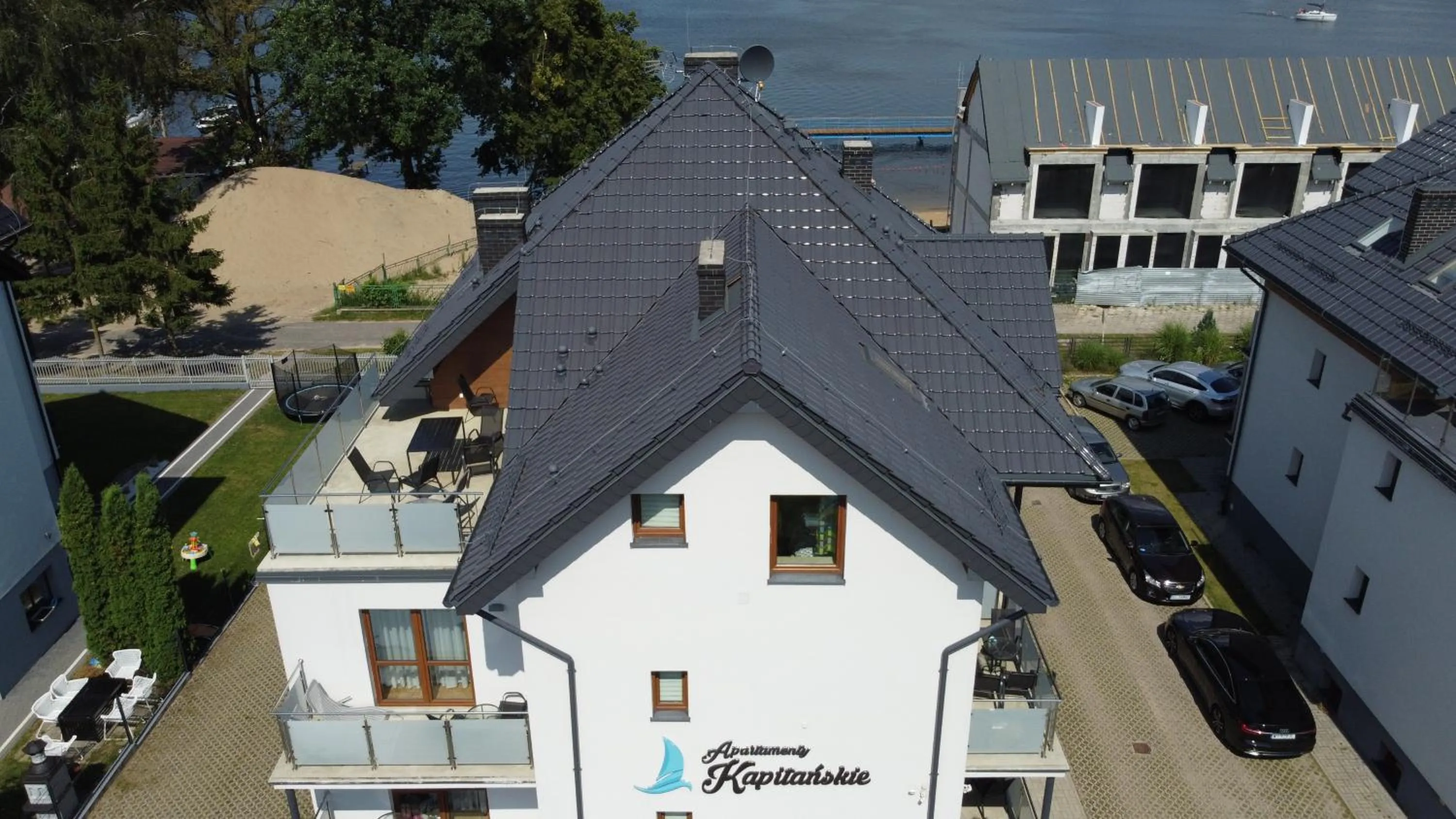 Property building in Apartamenty Kapitanskie
