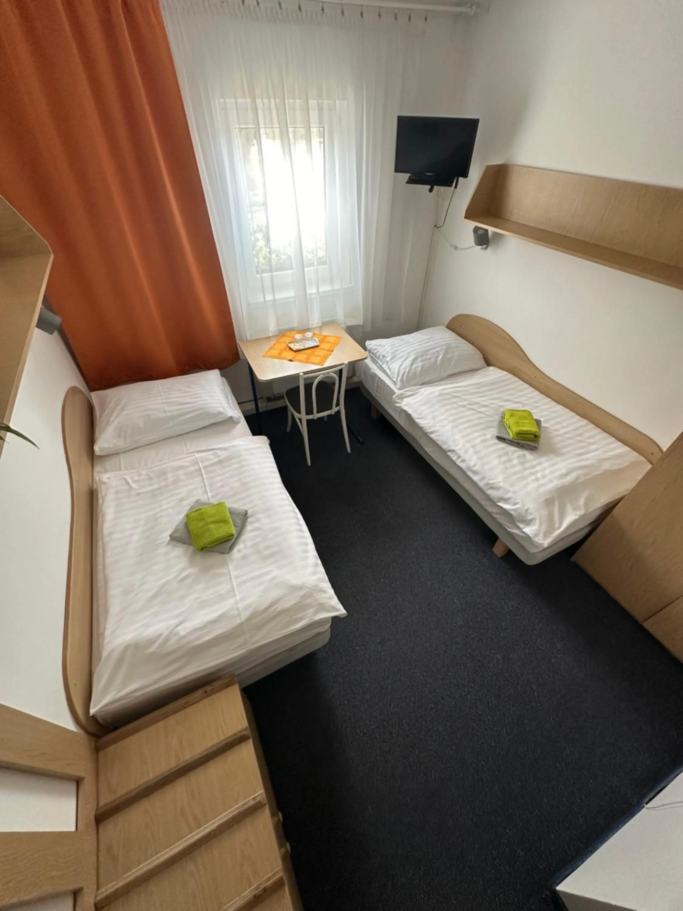 Photo of the whole room, Bed in Hotel Remy