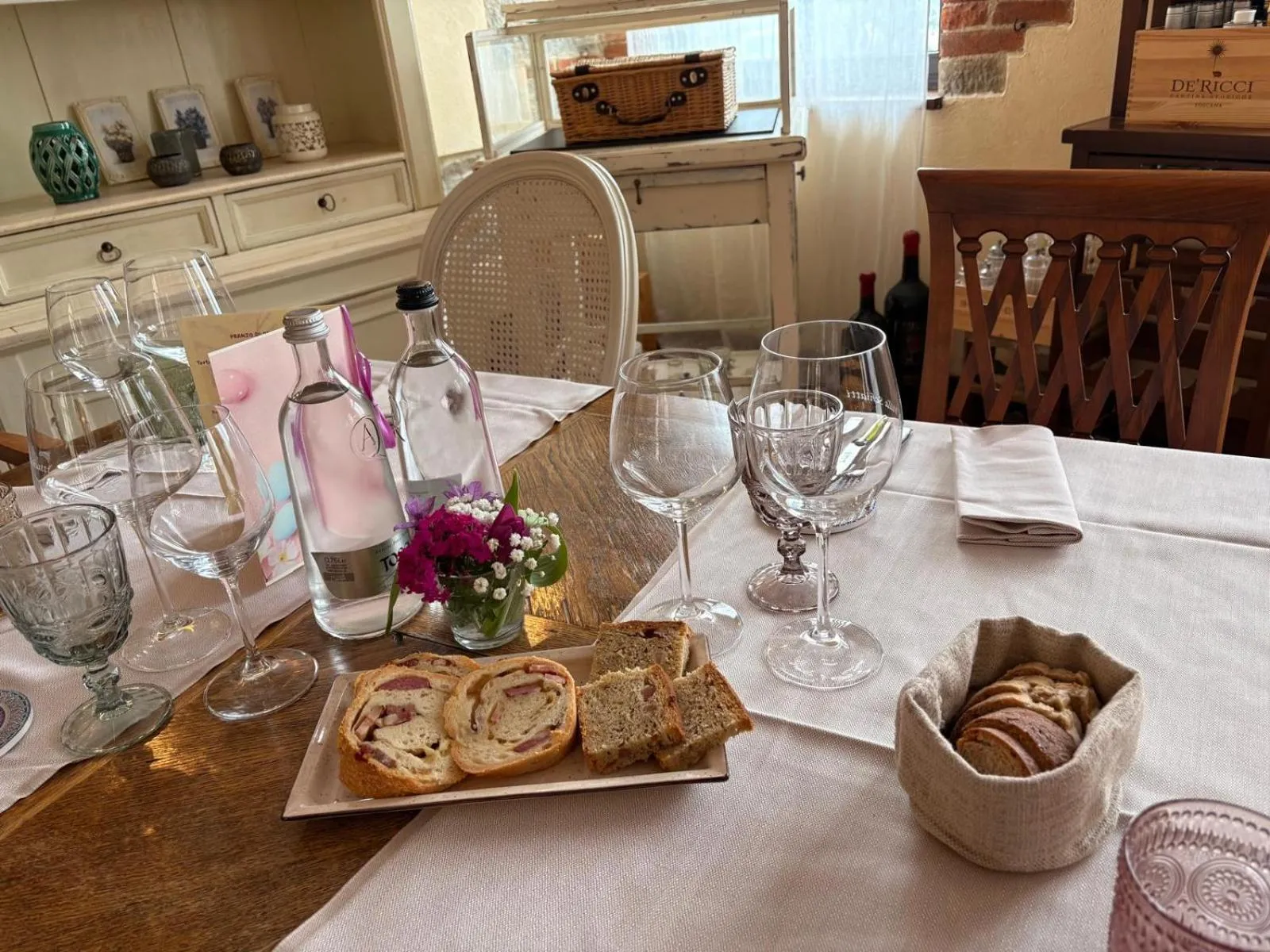 Restaurant/places to eat in Villa Schiatti