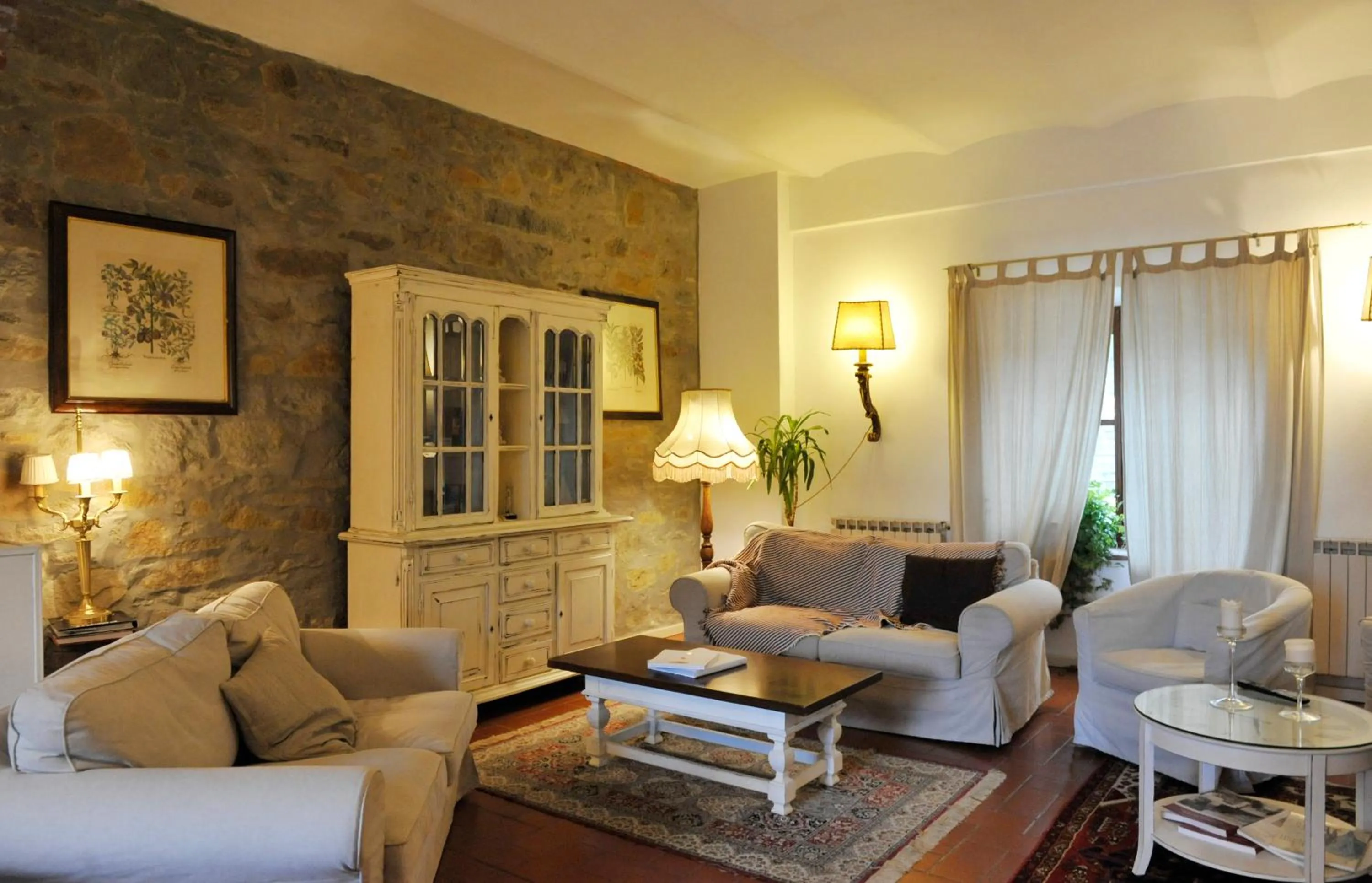 Seating area in Villa Schiatti