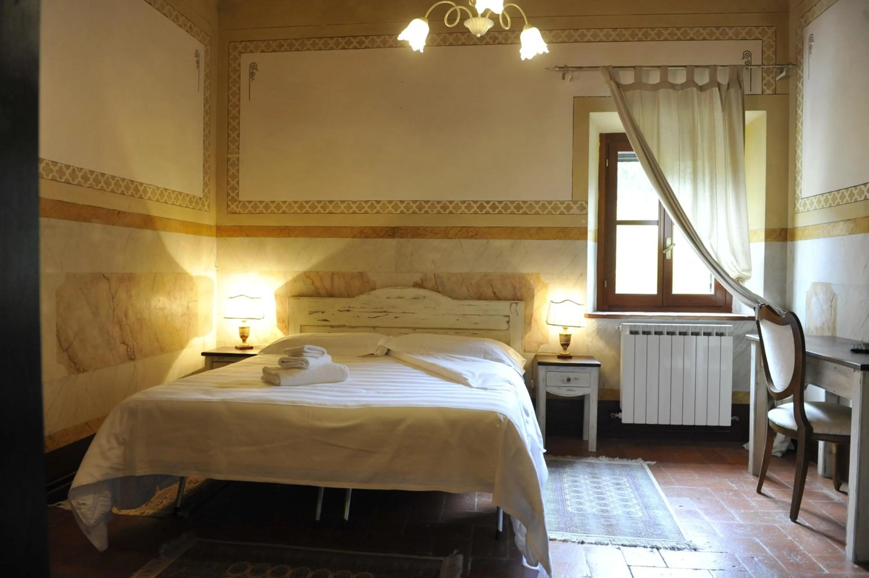 Bedroom, Bed in Villa Schiatti