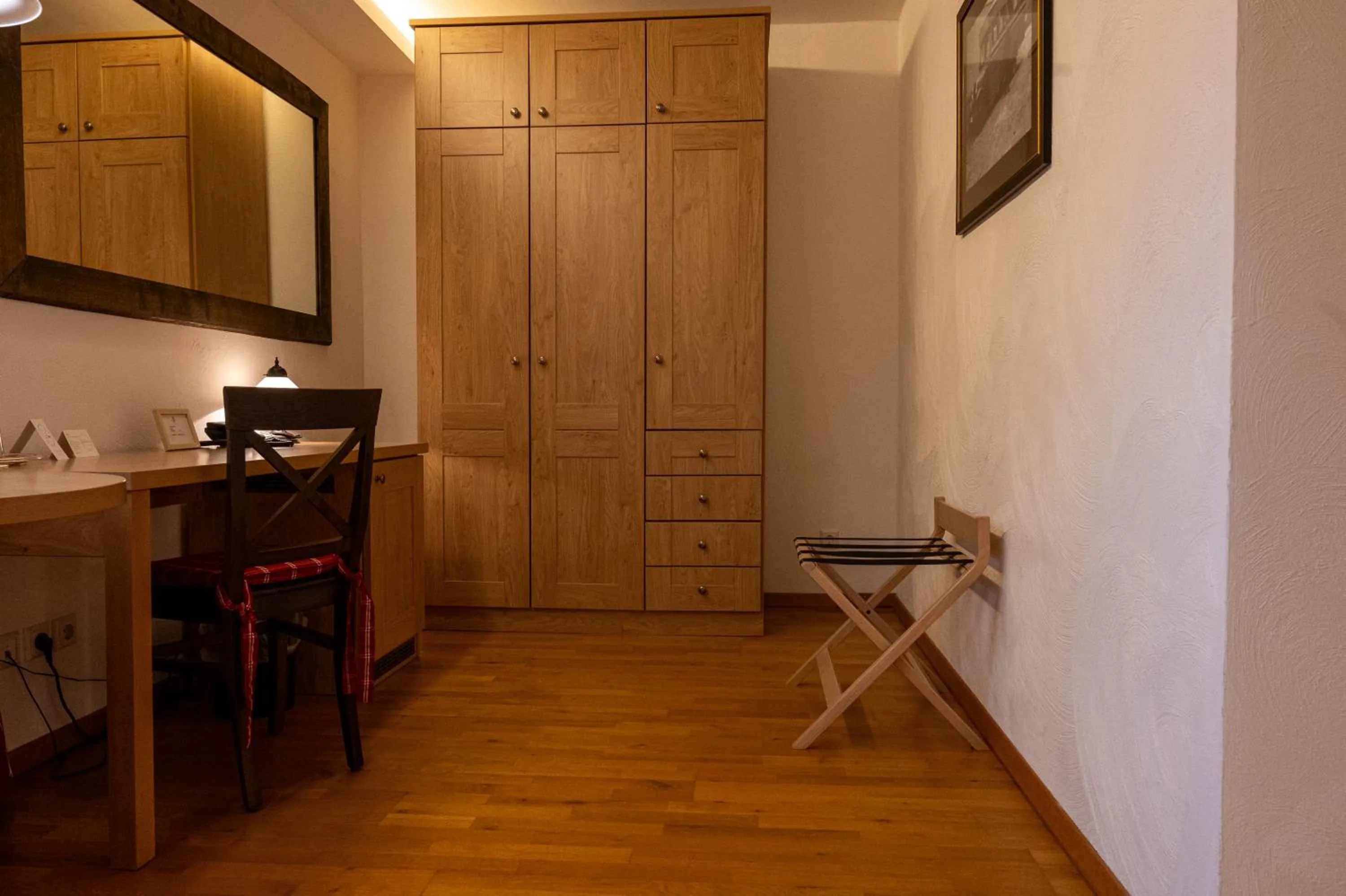 Photo of the whole room in Landhotel Jann Hinsch Hof