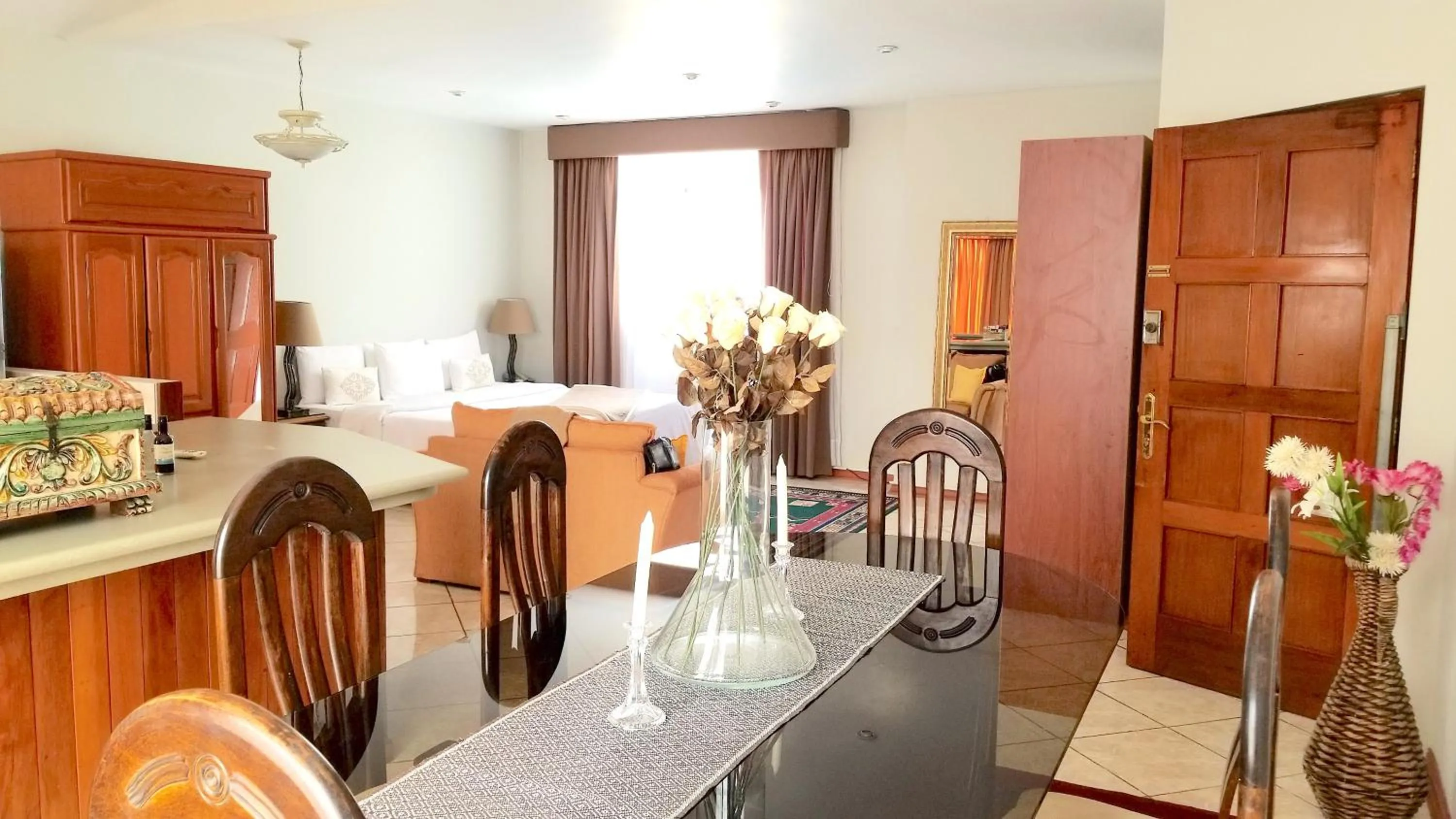 Photo of the whole room in Casa Bella Boutique Hotel San Isidro