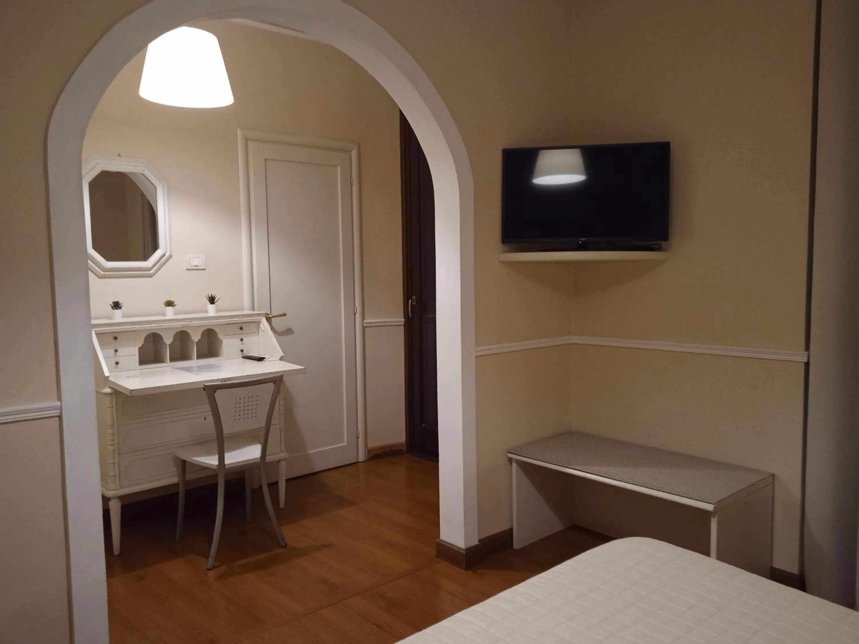 Bedroom, Bed in Hotel Moderno