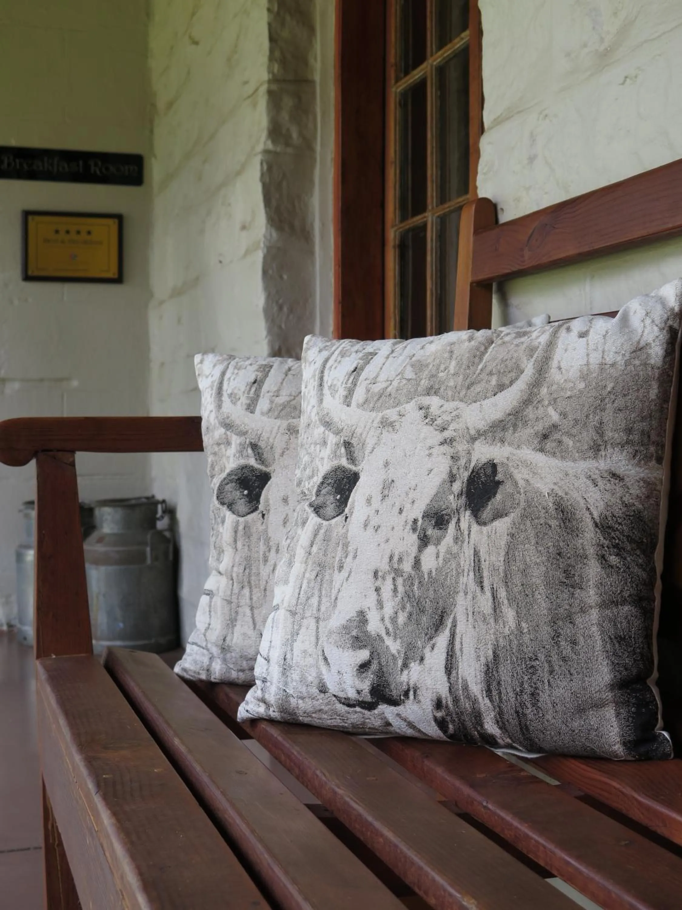 Facade/entrance in Haggards on Hilldrop