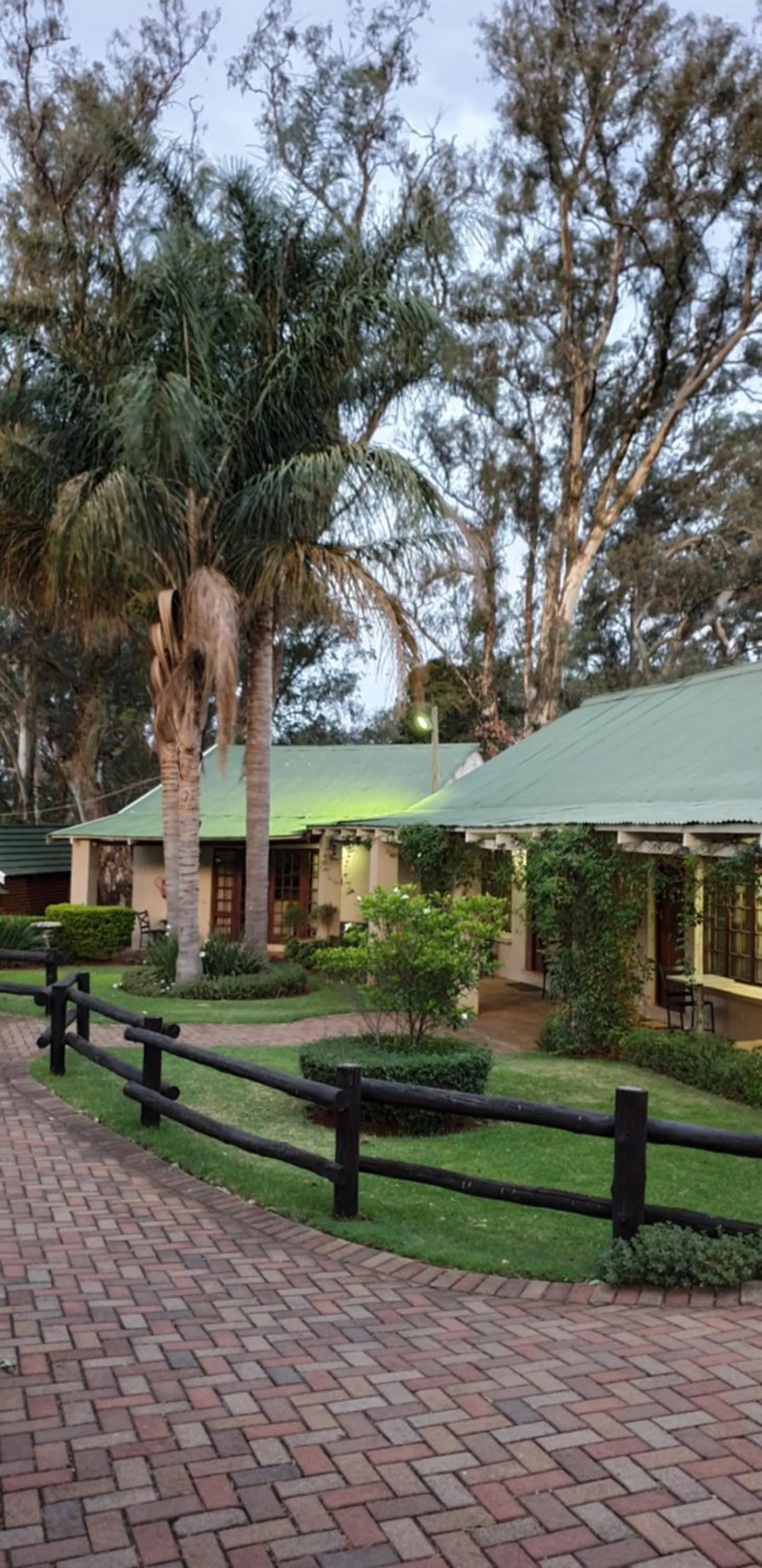 Facade/entrance in Haggards on Hilldrop