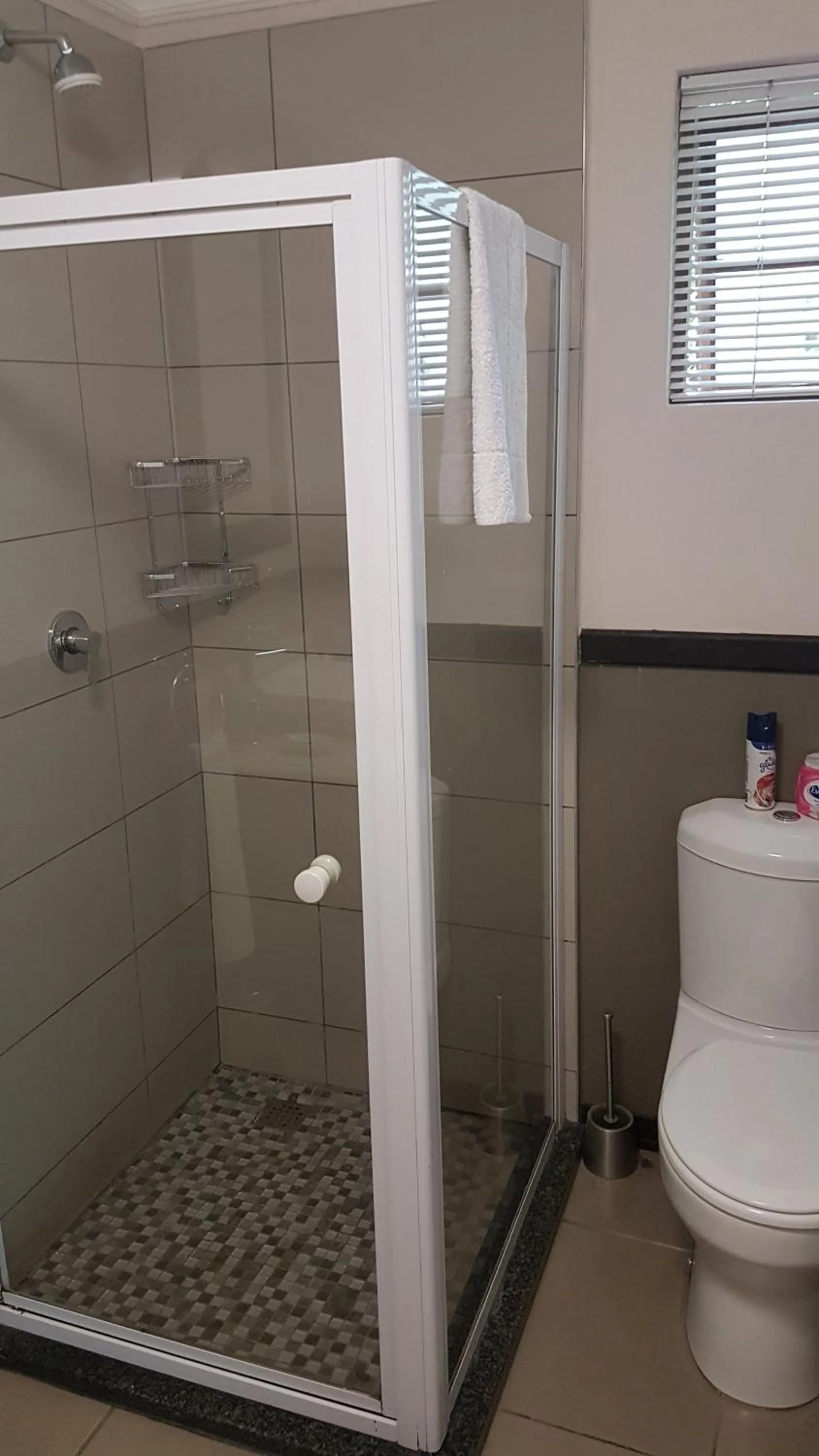 Shower in Haggards on Hilldrop