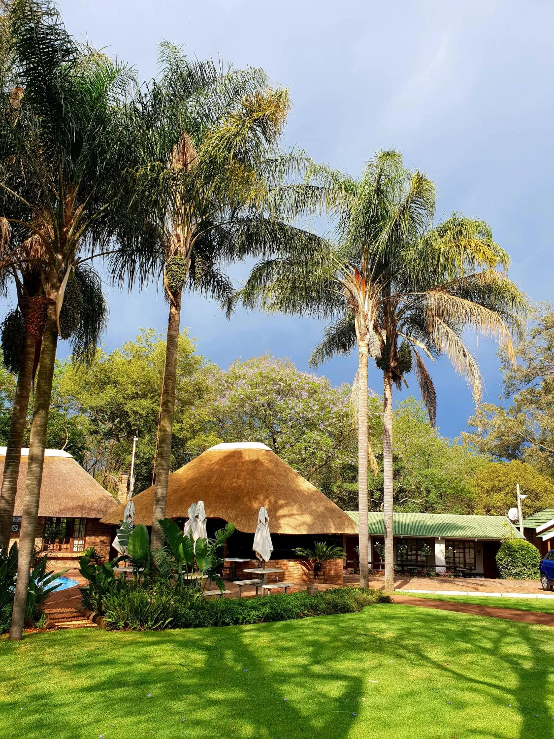 Facade/entrance in Haggards on Hilldrop