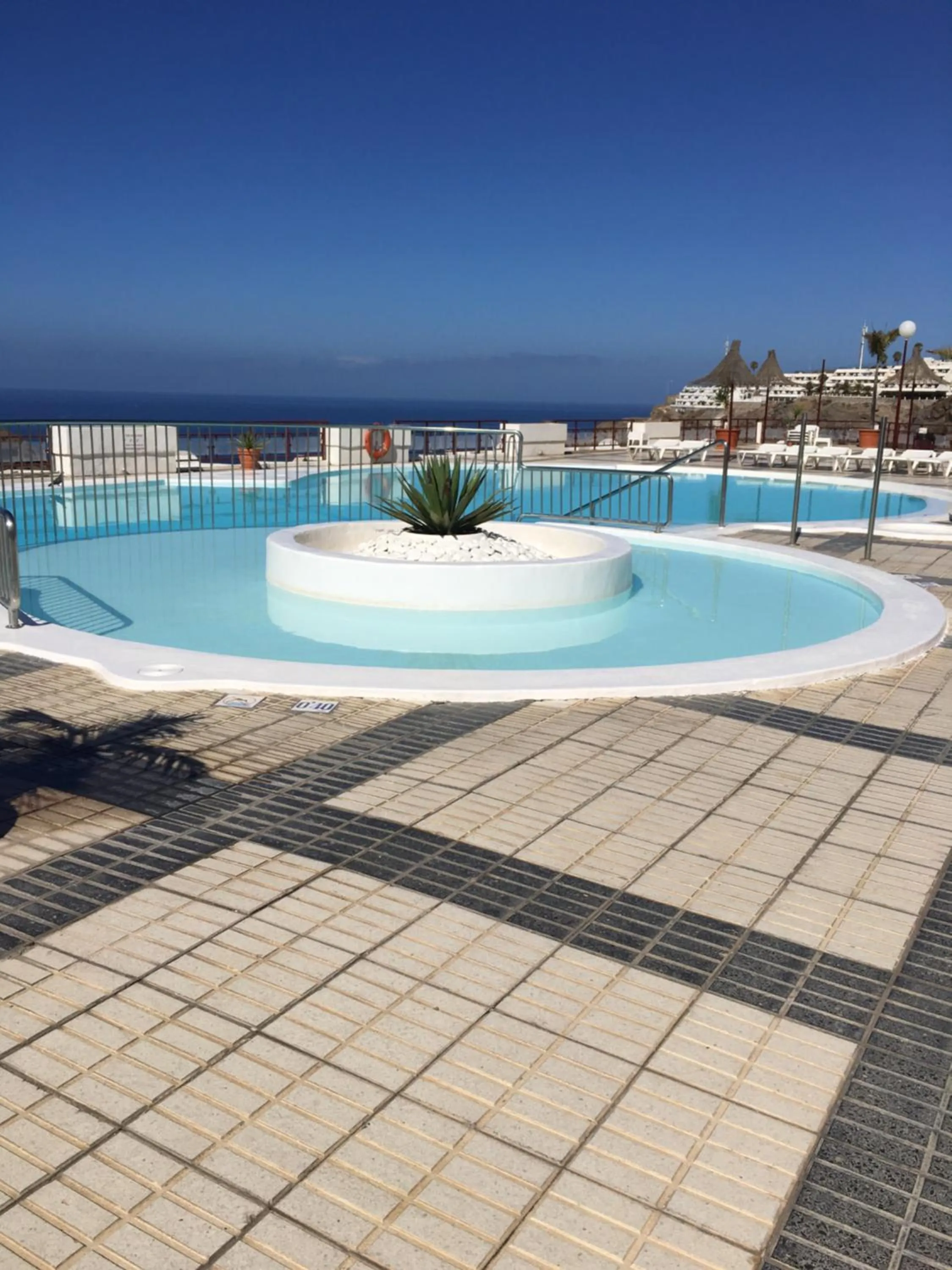 Swimming pool in Guanabara park