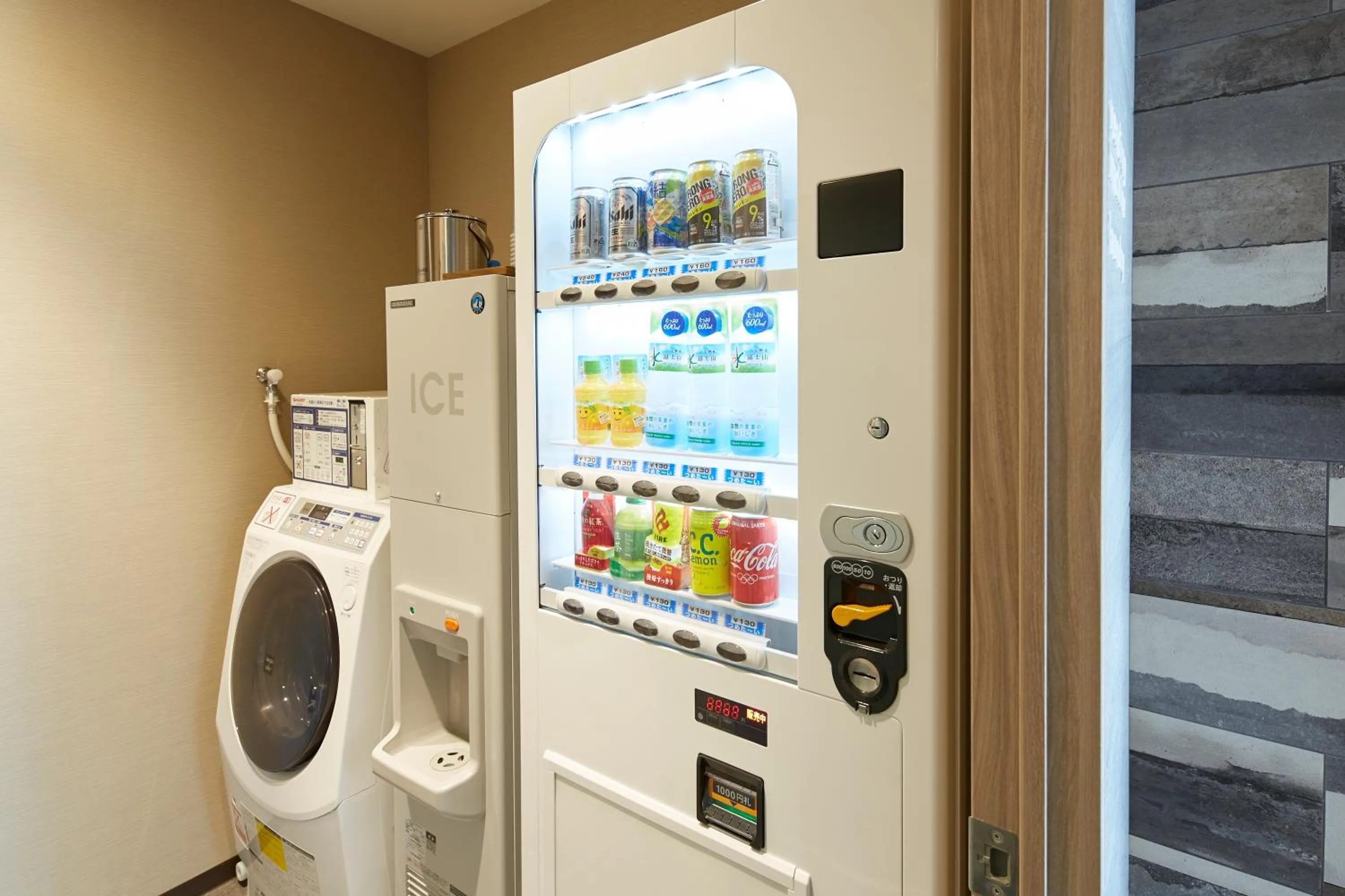 Food in hotel MONday Haneda Airport