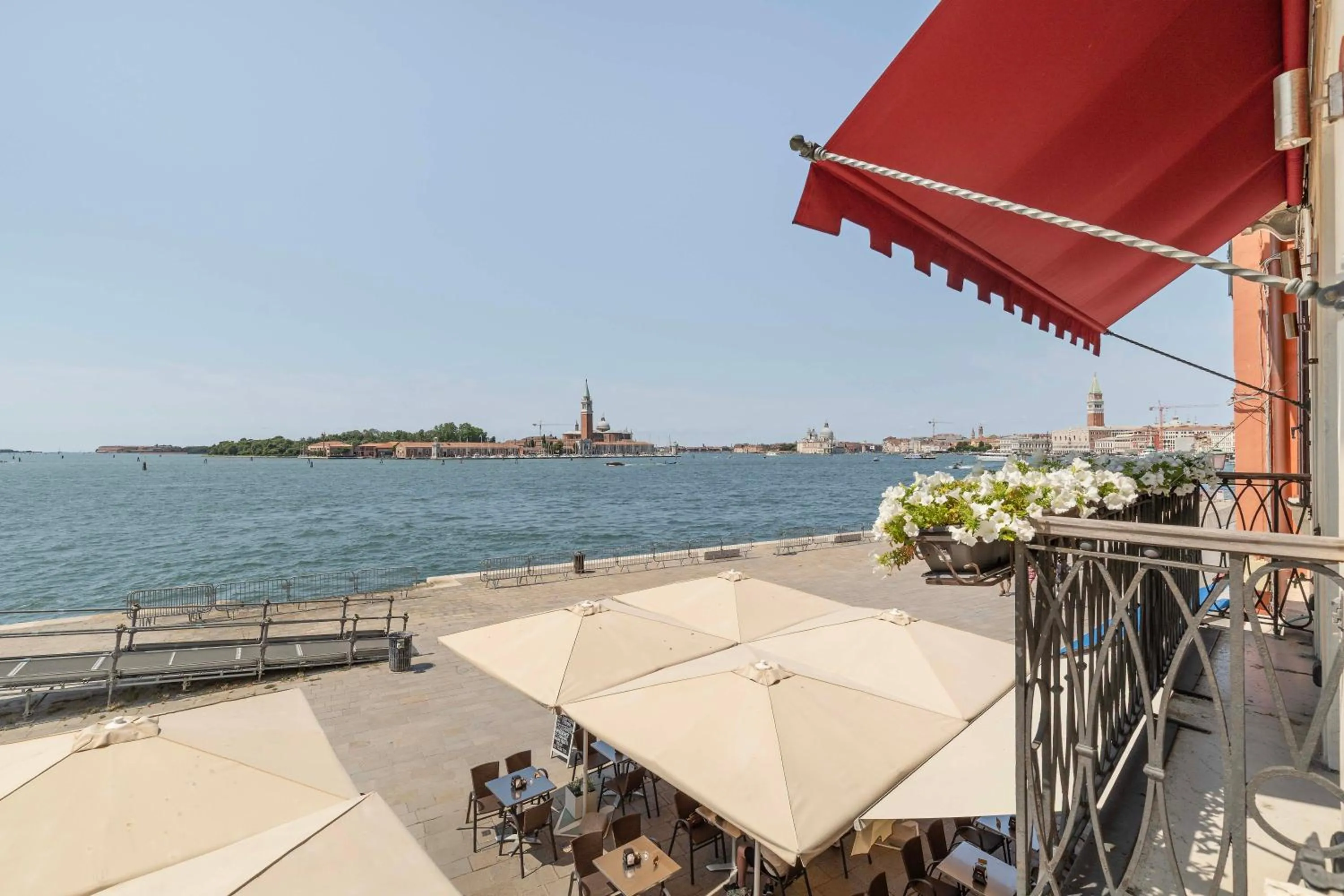 View (from property/room) in Porta da mar