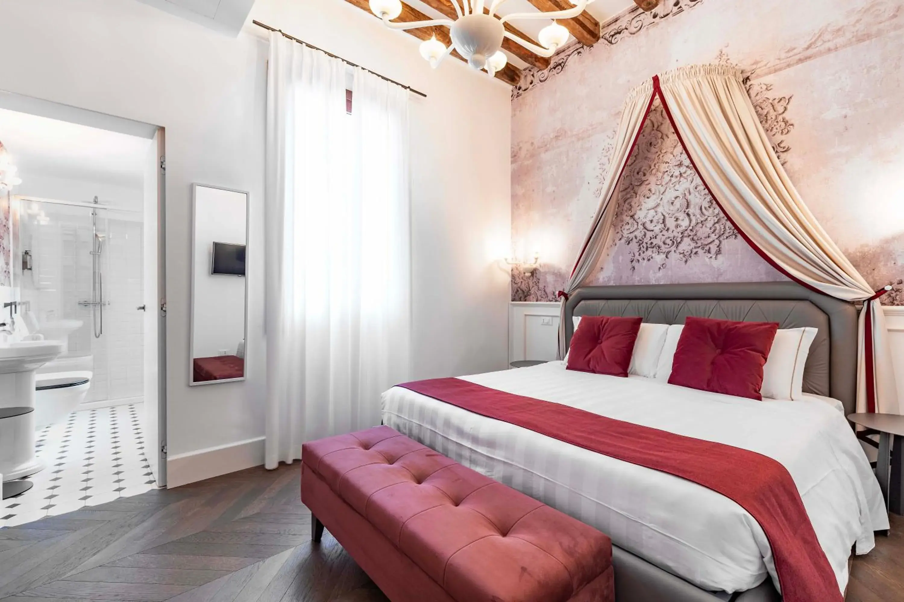 Double or Twin Room in Porta da mar Double or Twin Room in Porta da mar