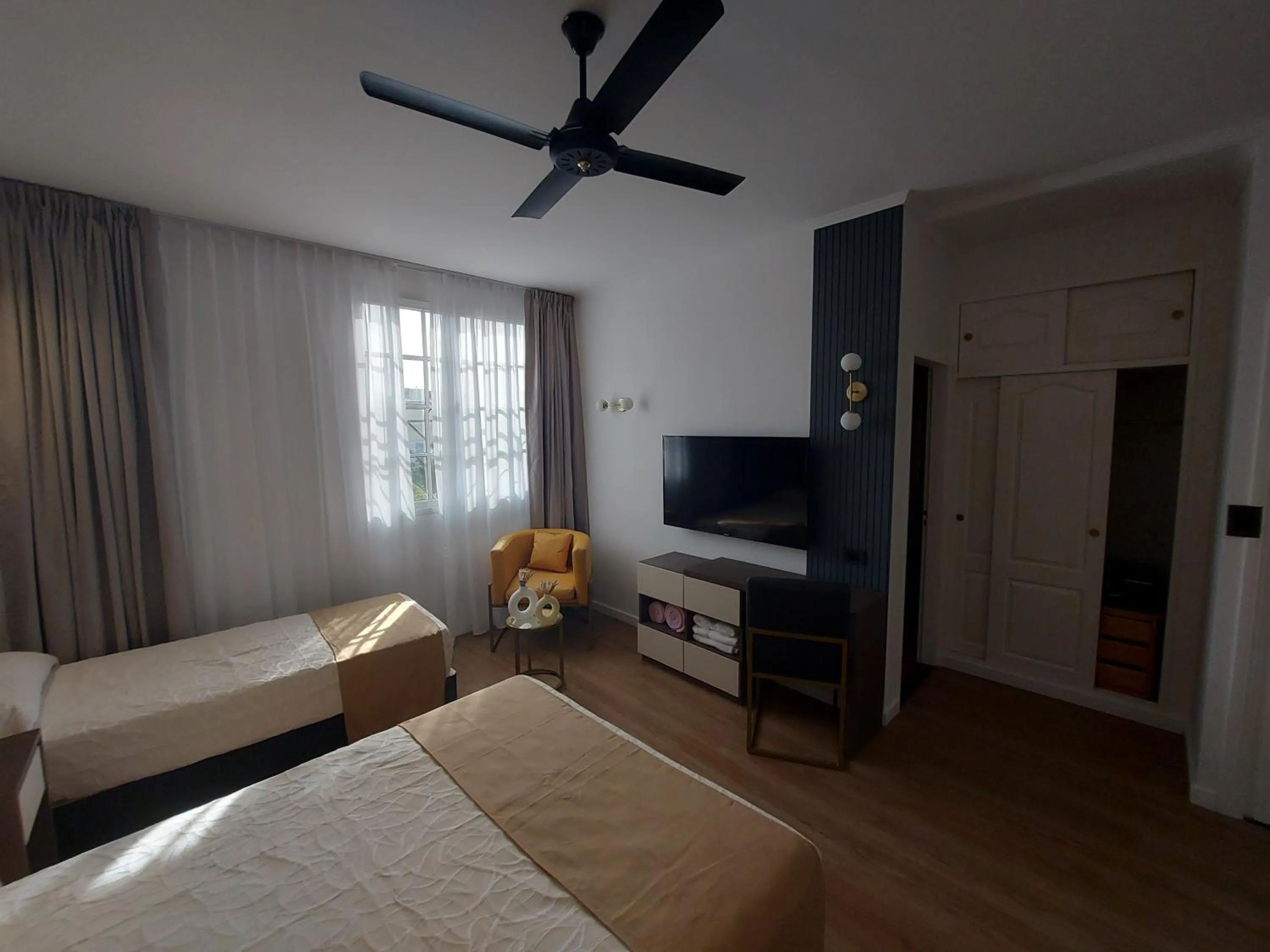 Photo of the whole room, Bed in Hotel Internacional