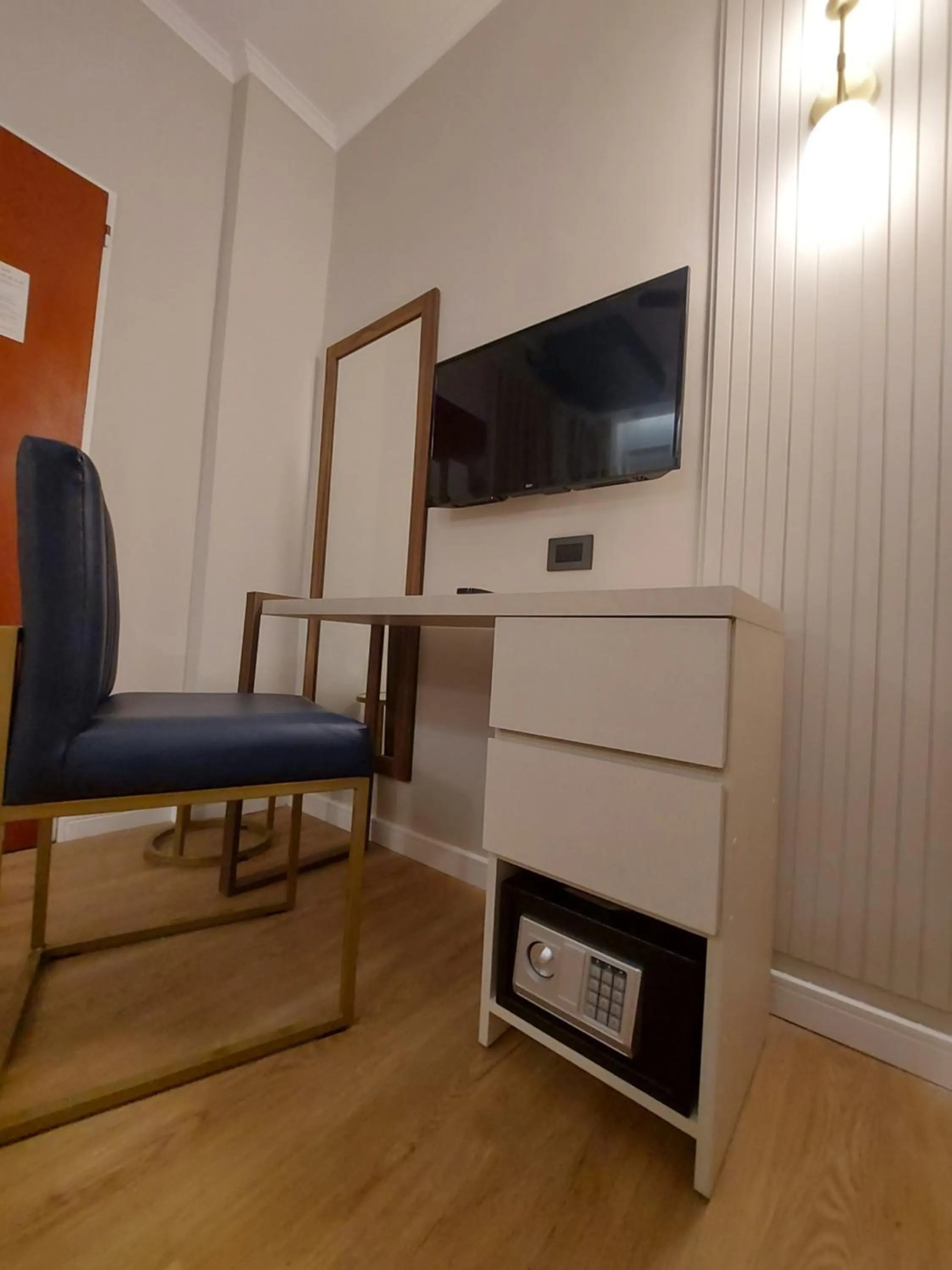 TV and multimedia in Hotel Internacional