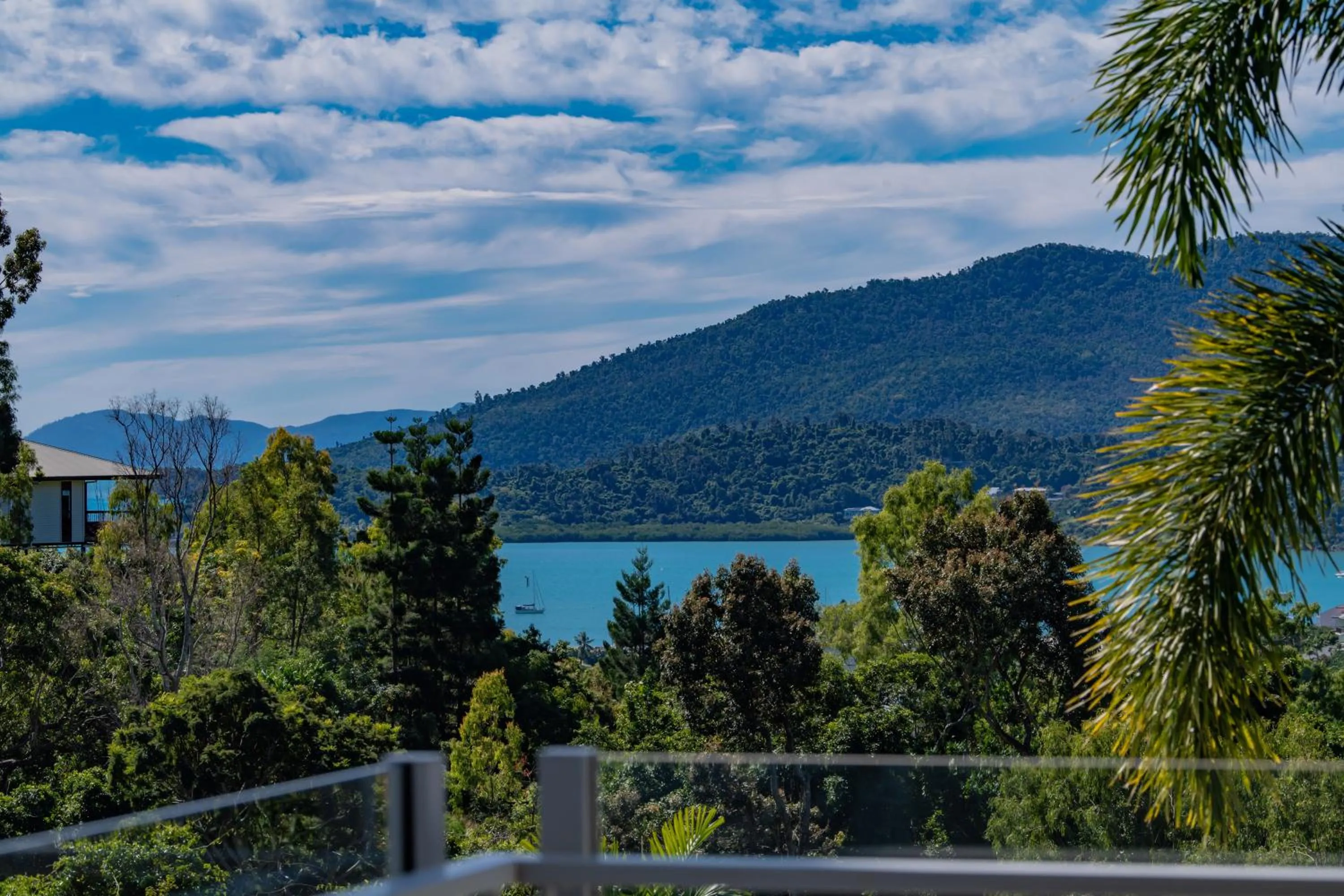 View (from property/room) in Airlie Summit Apartments