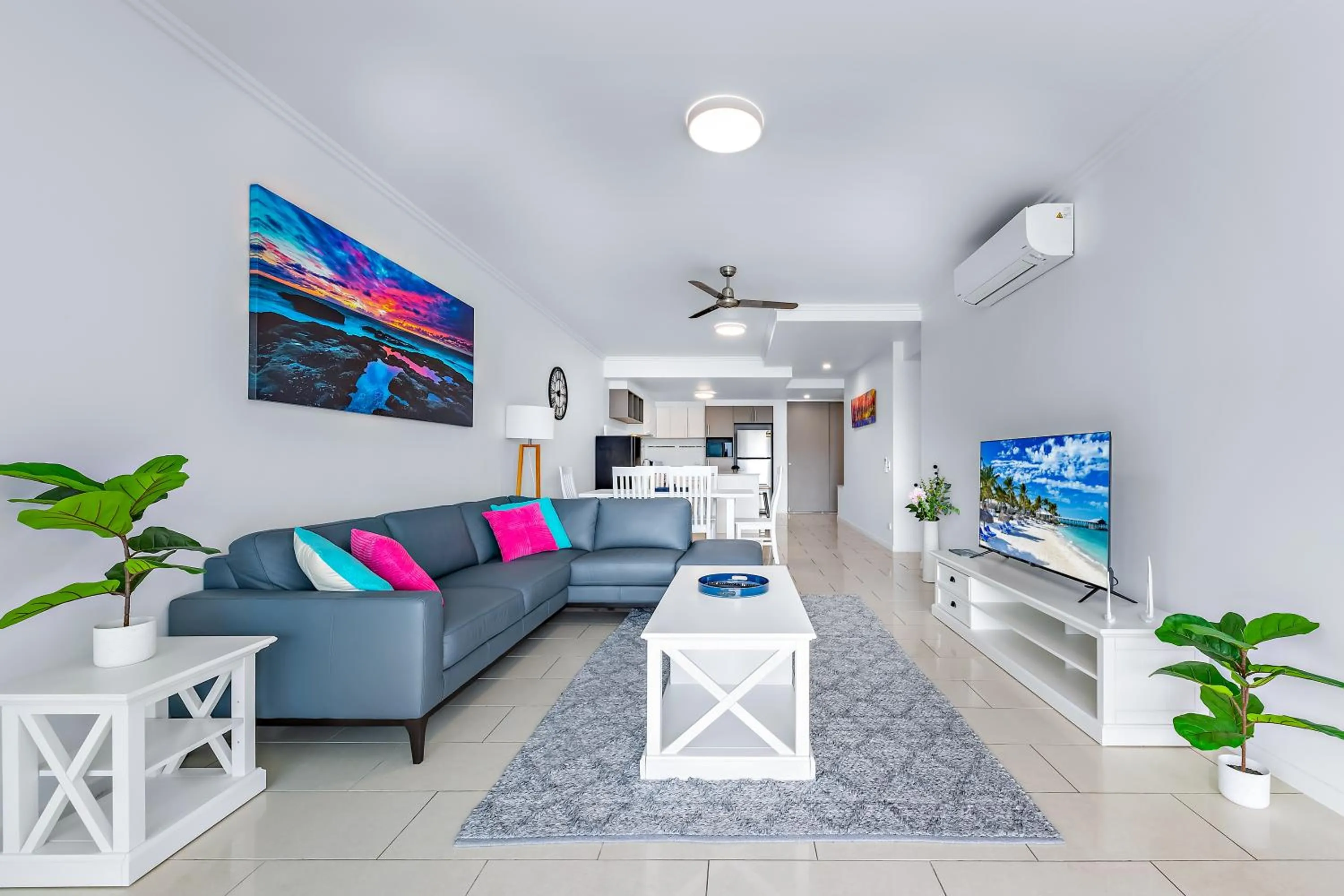 Communal lounge/ TV room in Airlie Summit Apartments