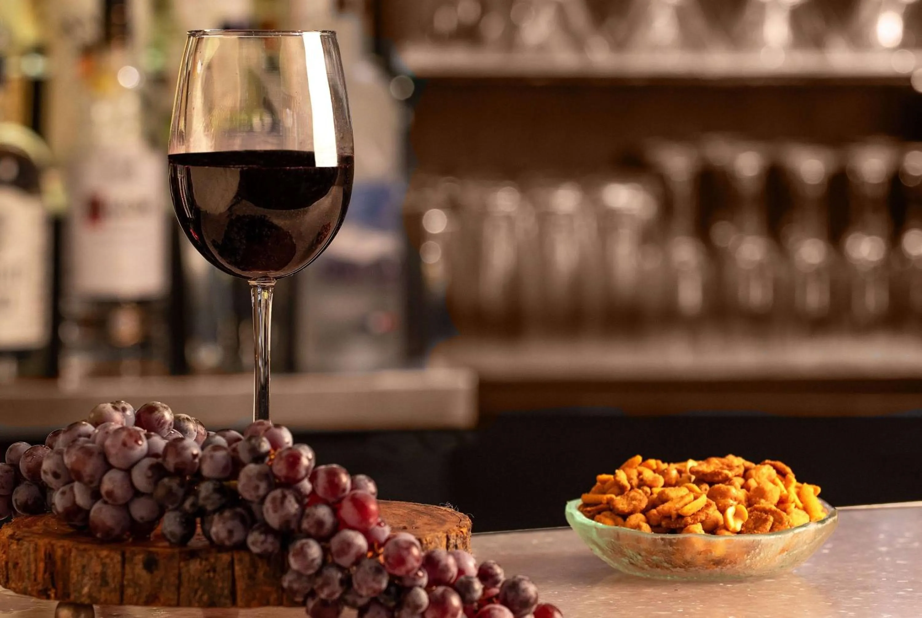 Restaurant/places to eat in Courtland Grand Hotel, Trademark Collection by Wyndham