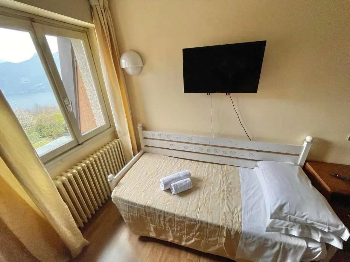 Bed in Hotel Ristorante La Sorgente