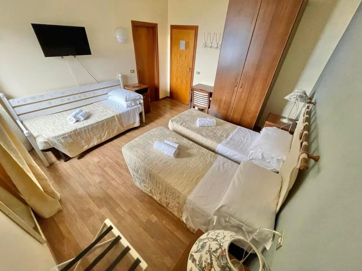 Bed in Hotel Ristorante La Sorgente