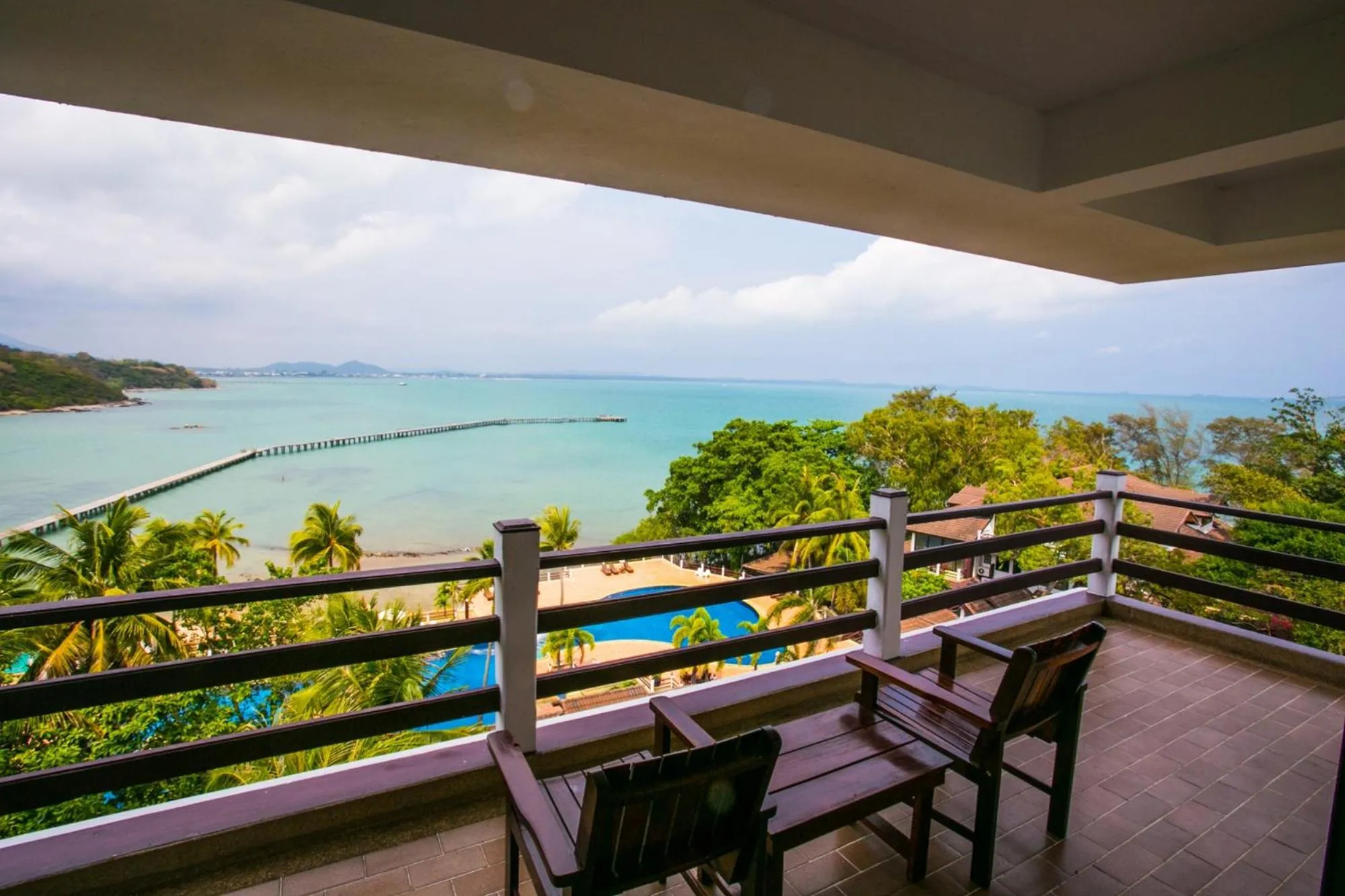 Rayong Resort Hotel โรงแรมระยองรีสอร์ท