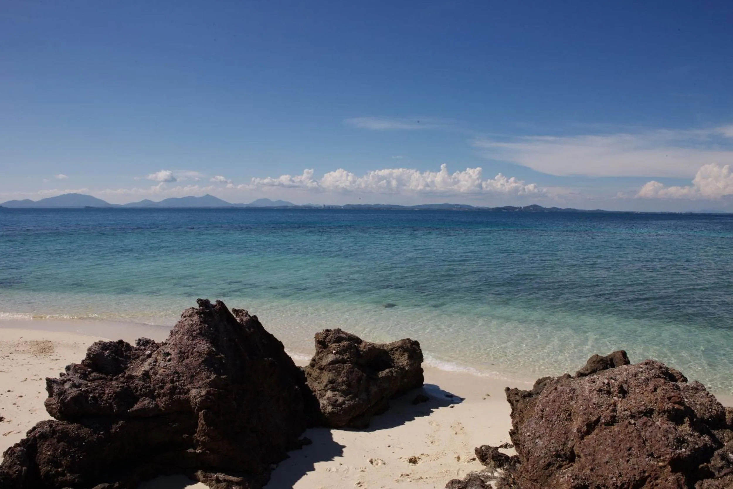 Area and facilities in Rayong Resort Hotel โรงแรมระยองรีสอร์ท