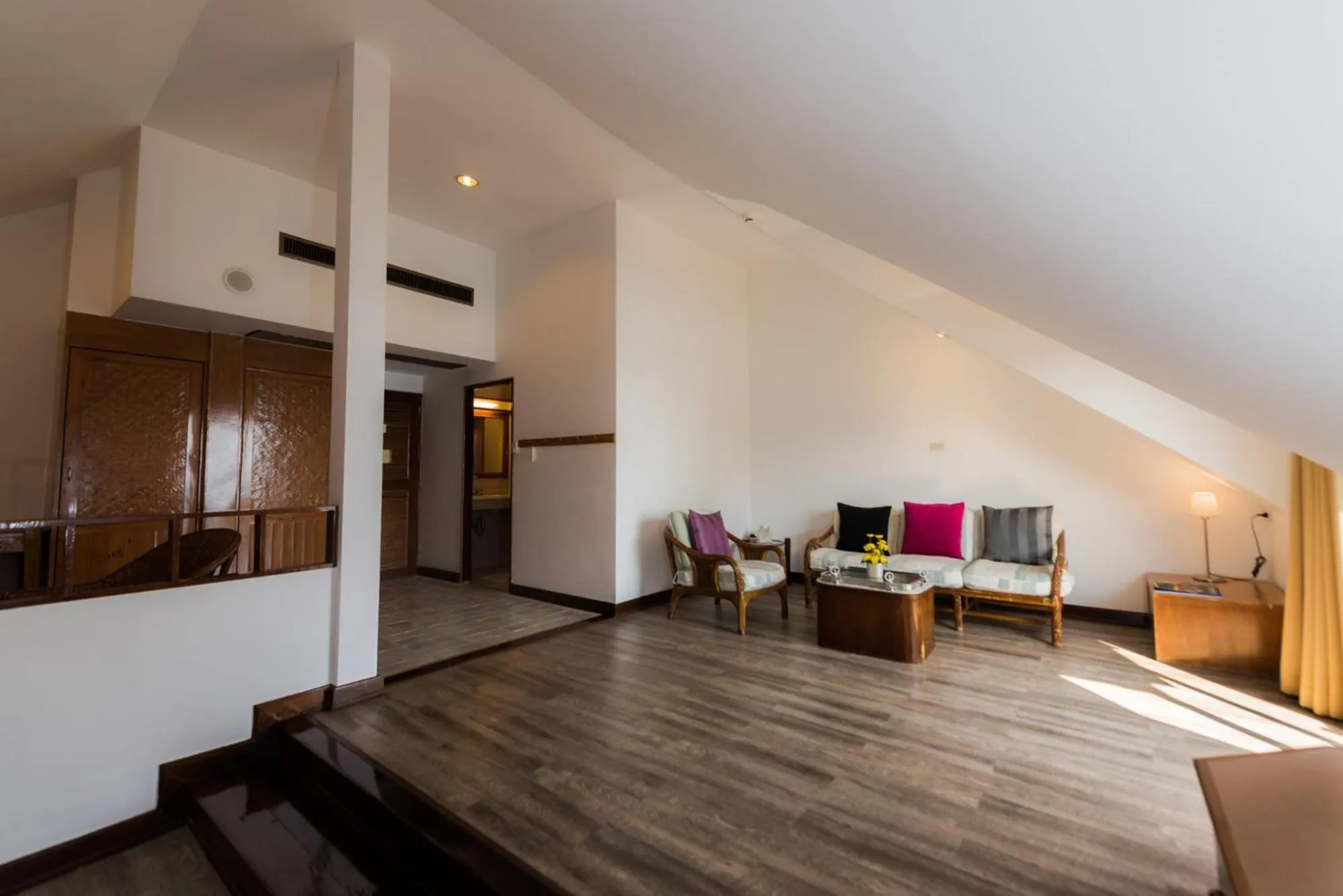 Rayong Resort Hotel โรงแรมระยองรีสอร์ท