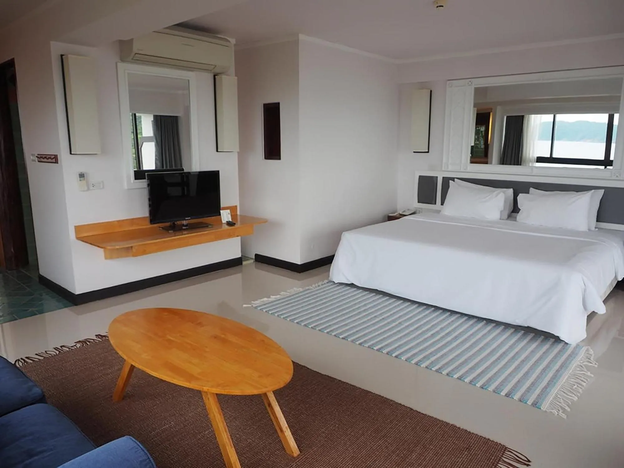 Bed in Rayong Resort Hotel โรงแรมระยองรีสอร์ท
