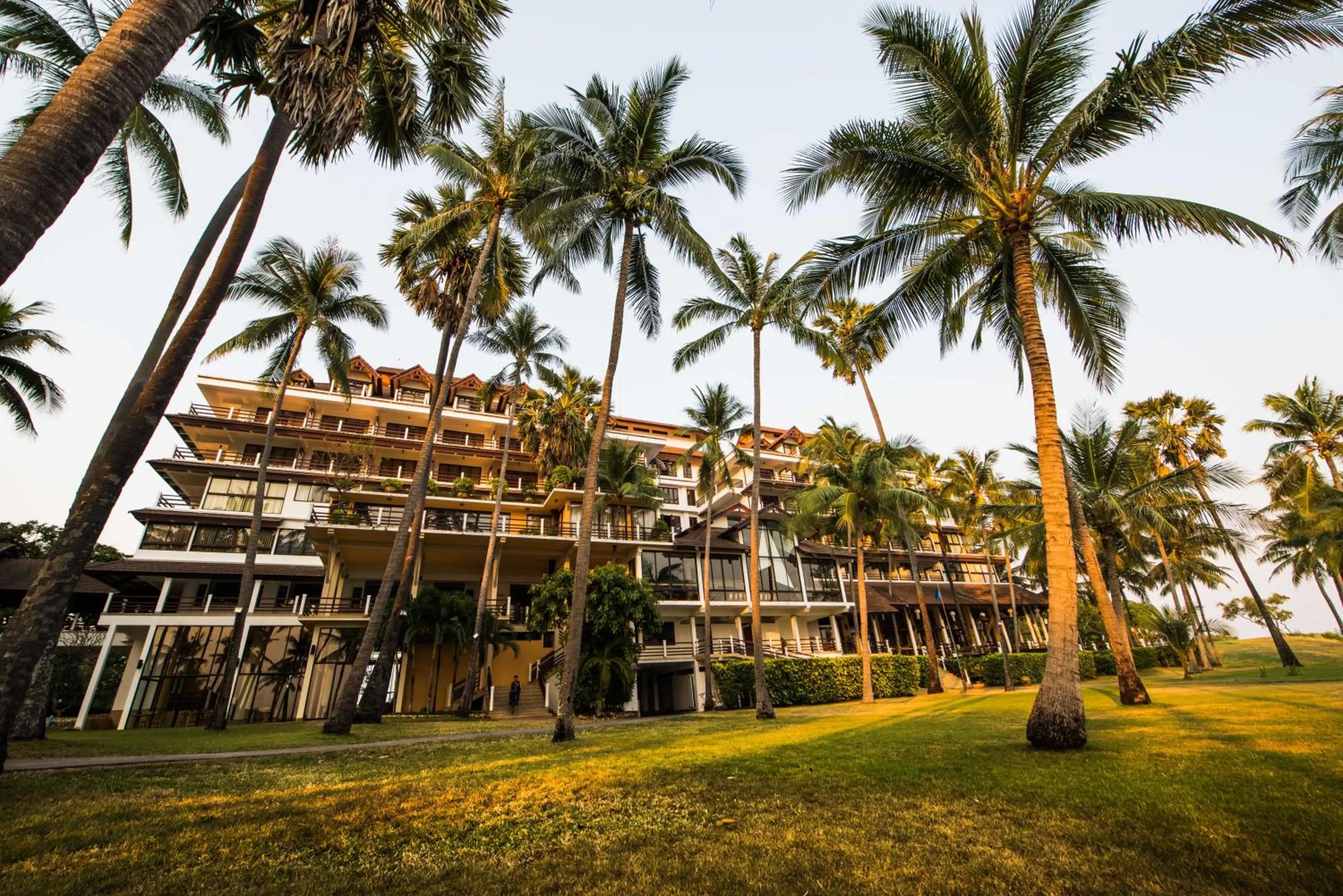 Garden in Rayong Resort Hotel โรงแรมระยองรีสอร์ท