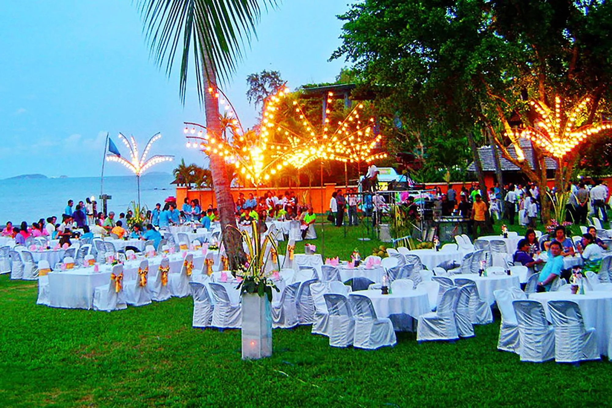 Rayong Resort Hotel โรงแรมระยองรีสอร์ท