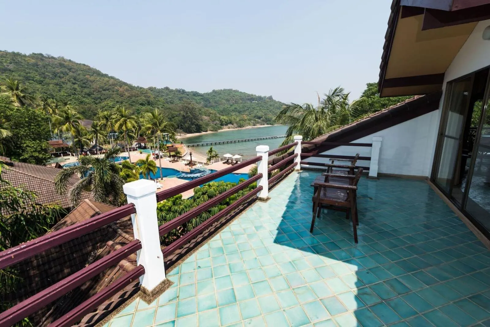 Rayong Resort Hotel โรงแรมระยองรีสอร์ท