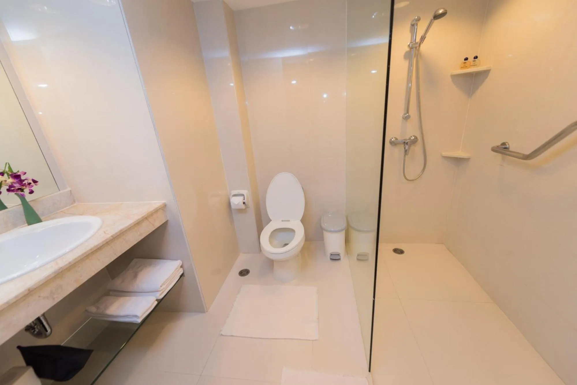 Rayong Resort Hotel โรงแรมระยองรีสอร์ท