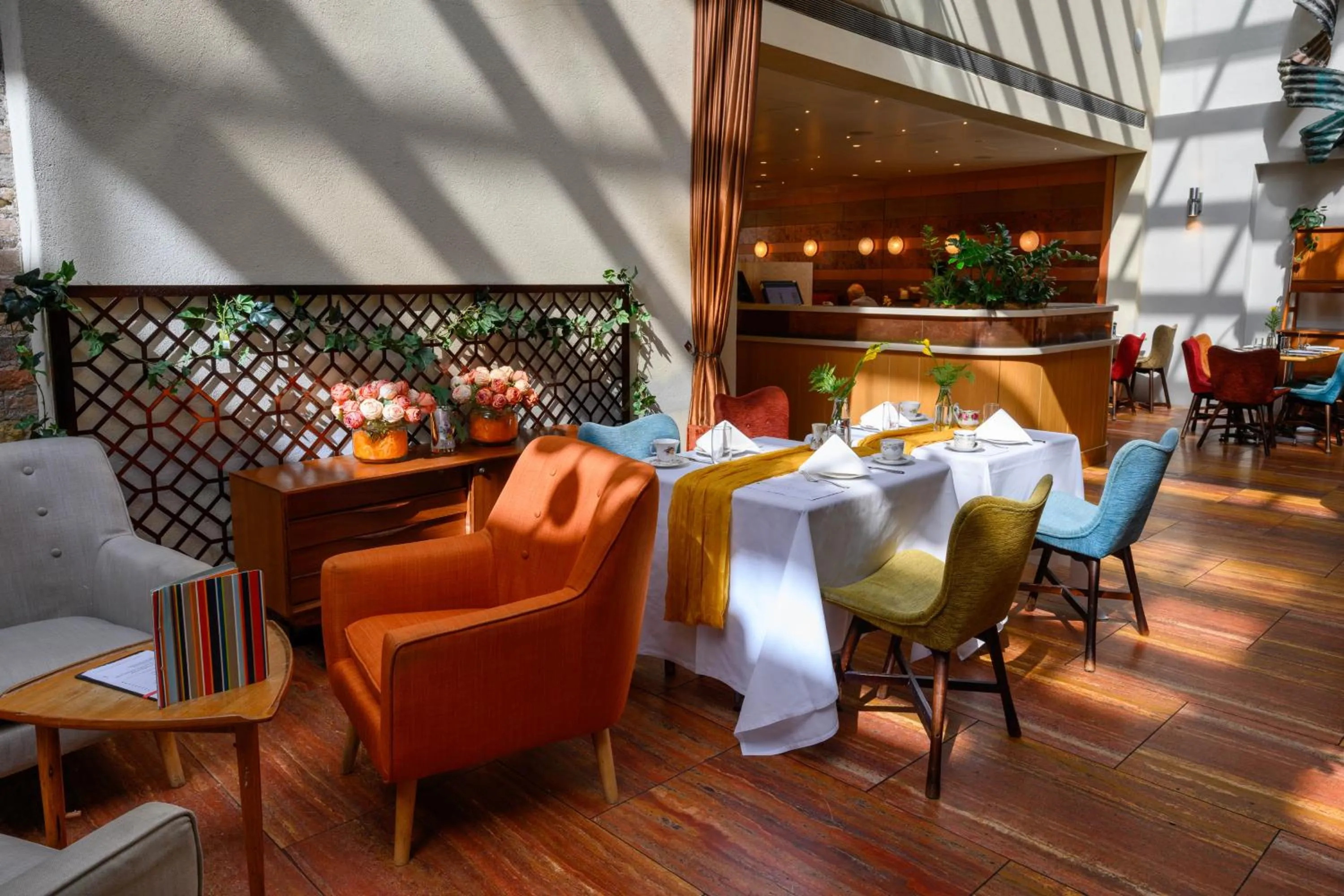 Restaurant/places to eat in Hotel DeBrett