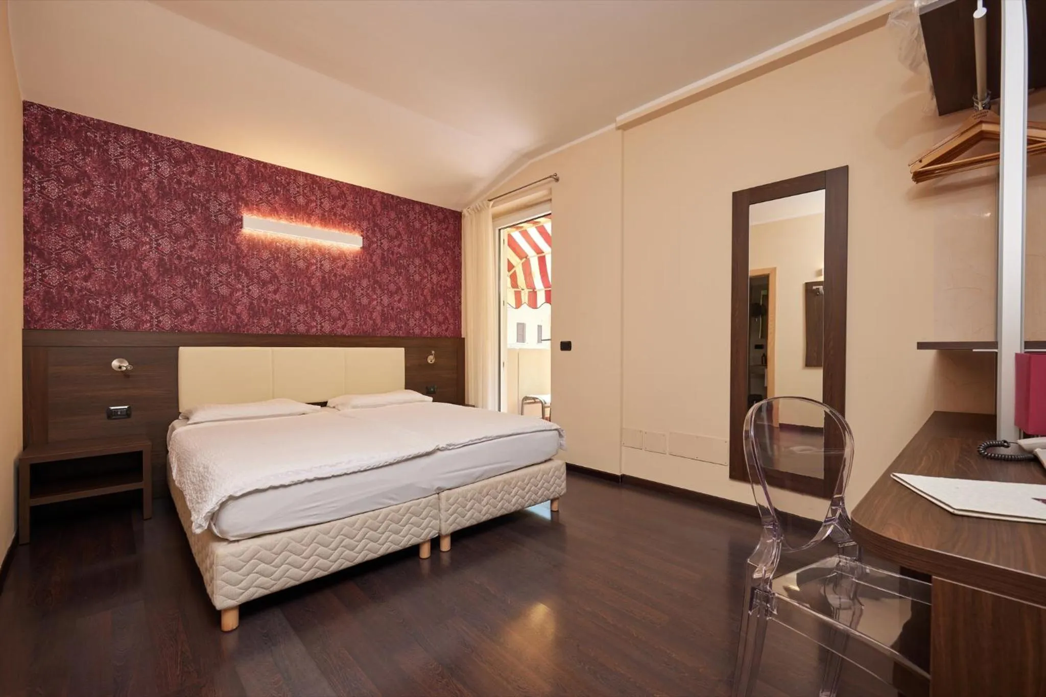 Bedroom, Bed in Hotel Villa Smeralda