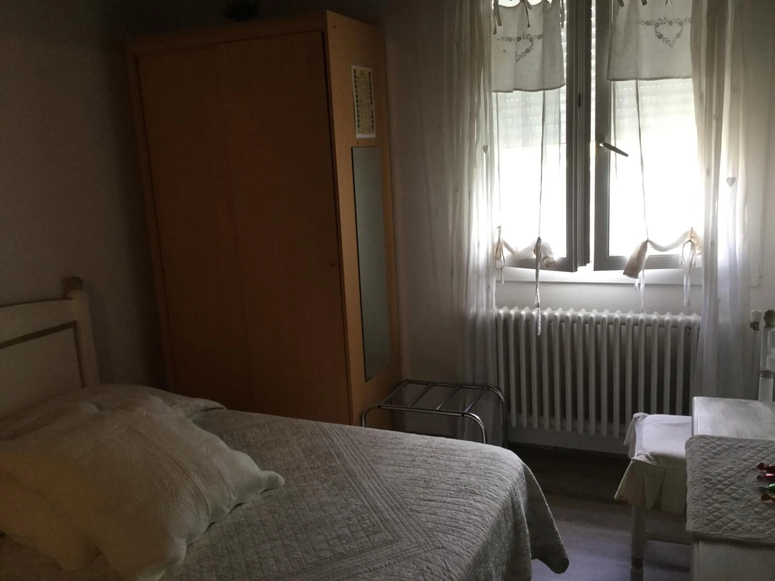 Bed in Hotel Le Méditérranée