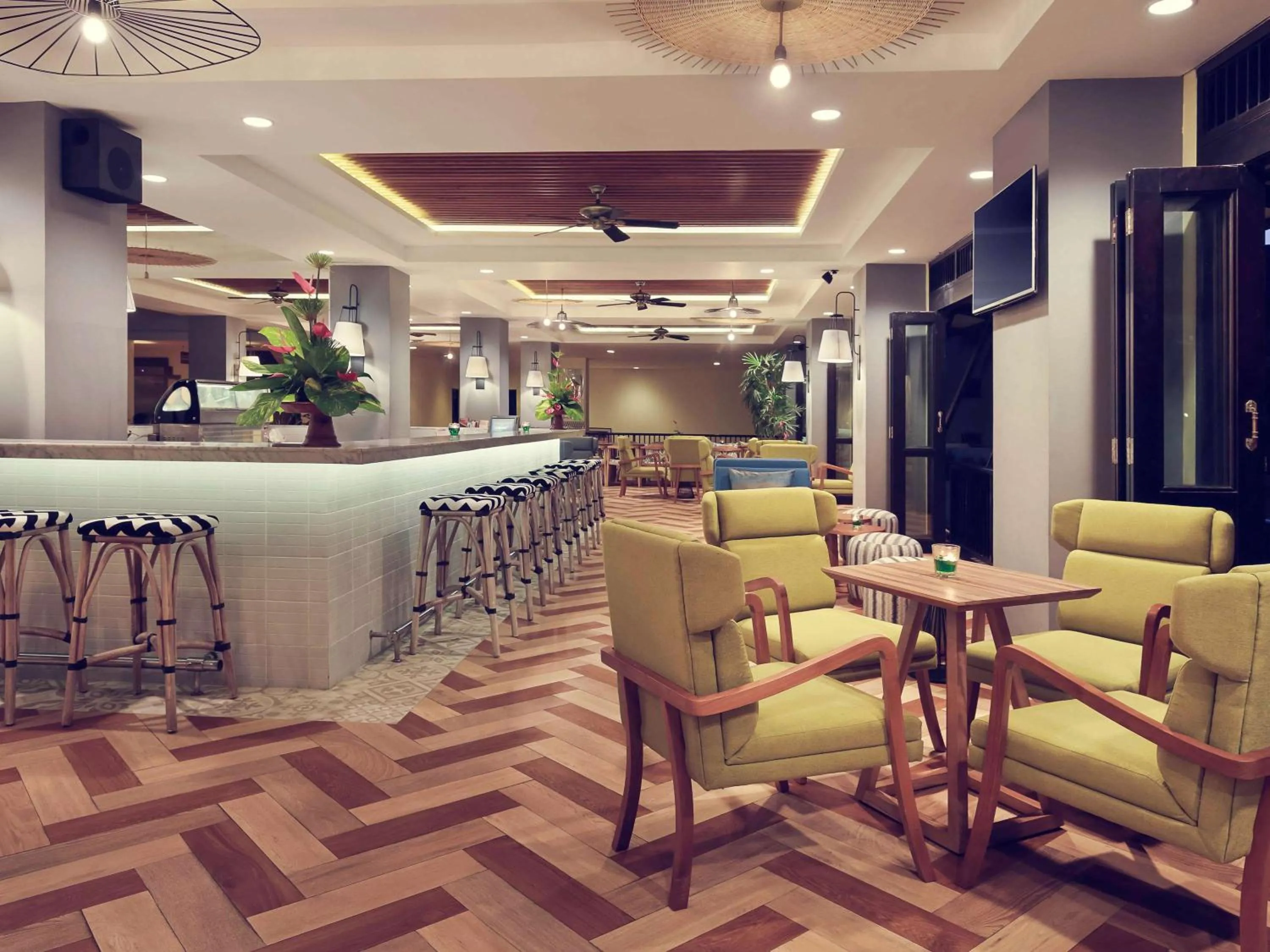 Lounge or bar in Manado Tateli Resort and Convention