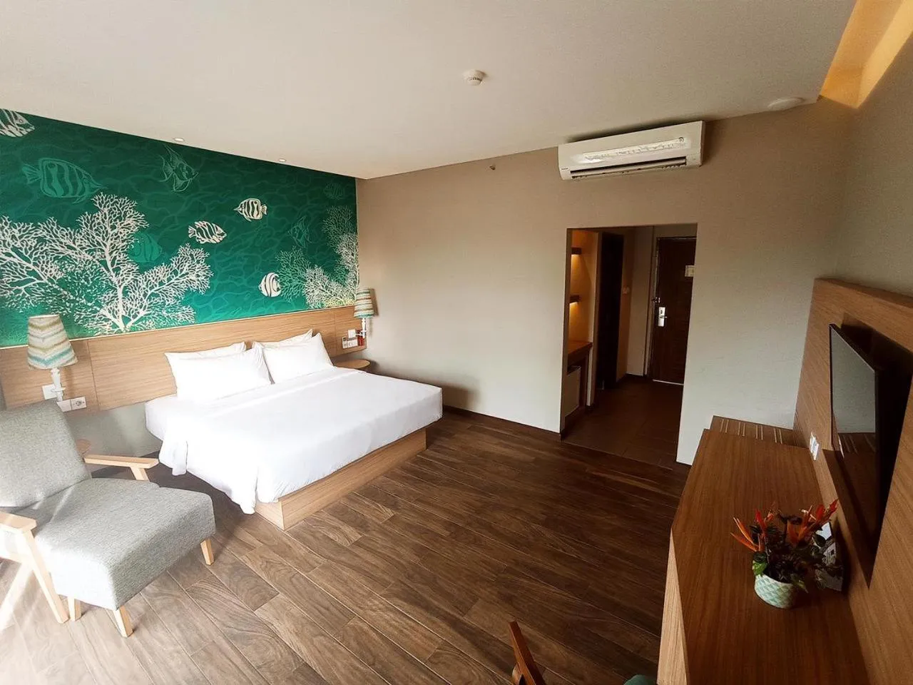Photo of the whole room, Bed in Manado Tateli Resort and Convention