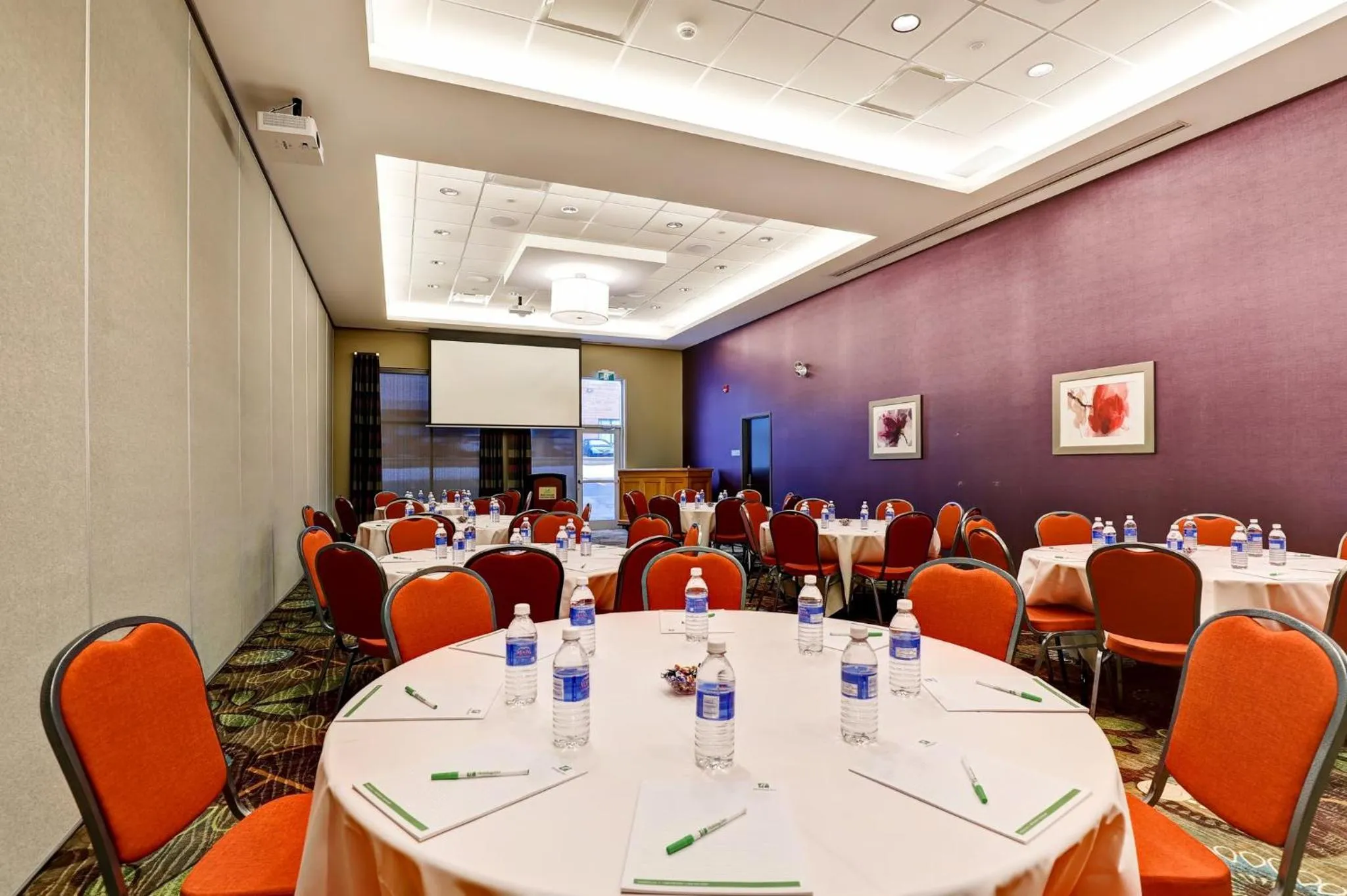 Meeting/conference room in Holiday Inn - Mississauga Toronto West by IHG