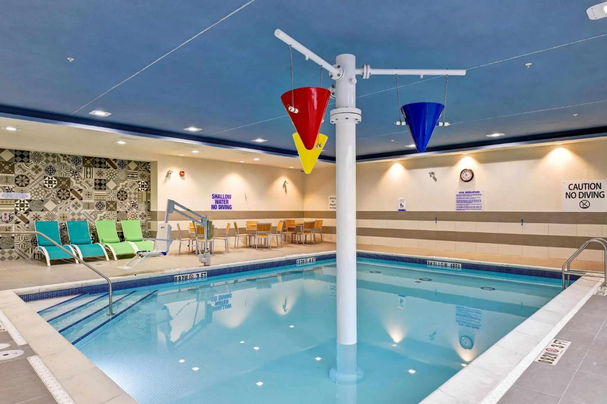 Swimming pool in Holiday Inn - Mississauga Toronto West by IHG