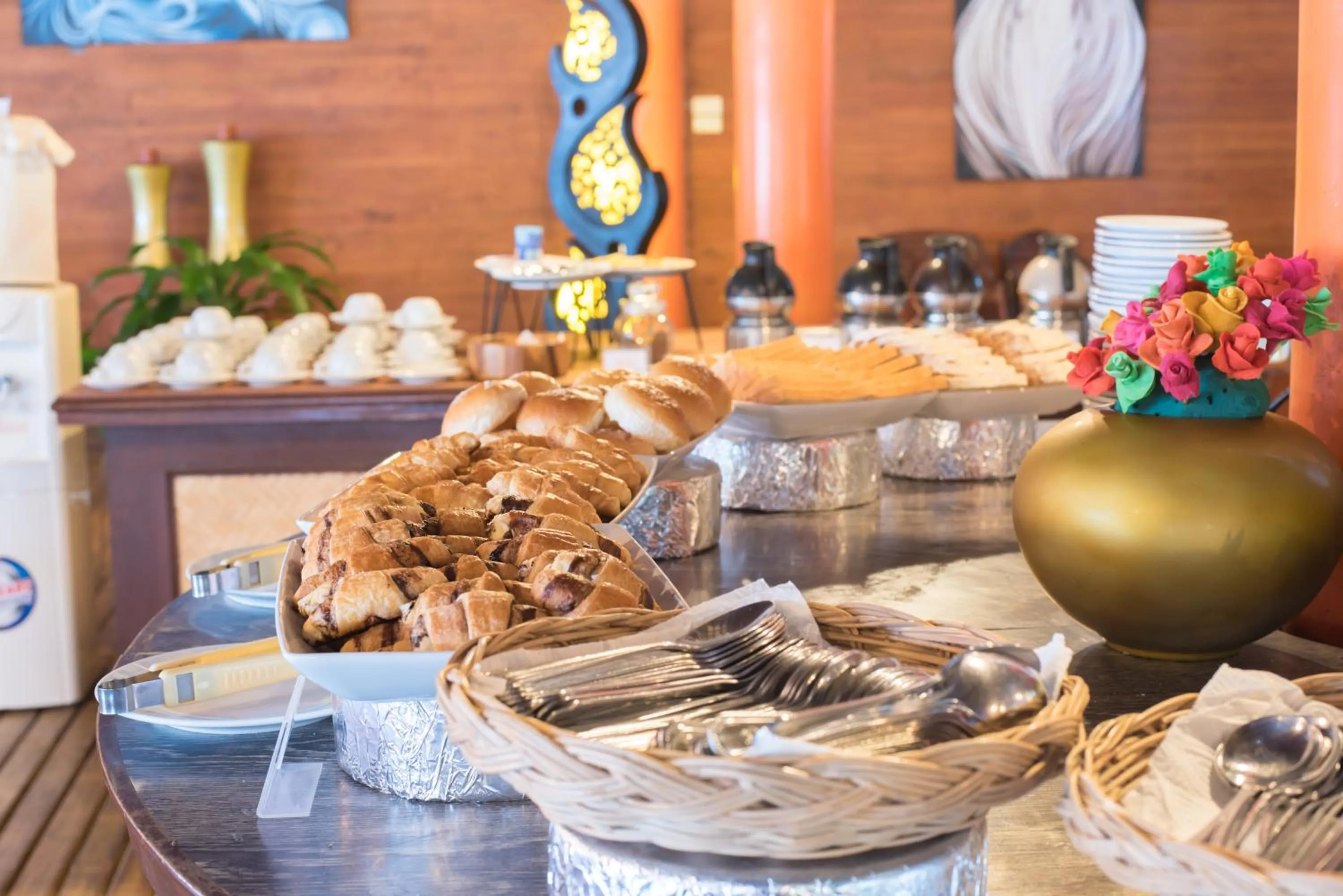 Breakfast in Phi Phi The Beach Resort