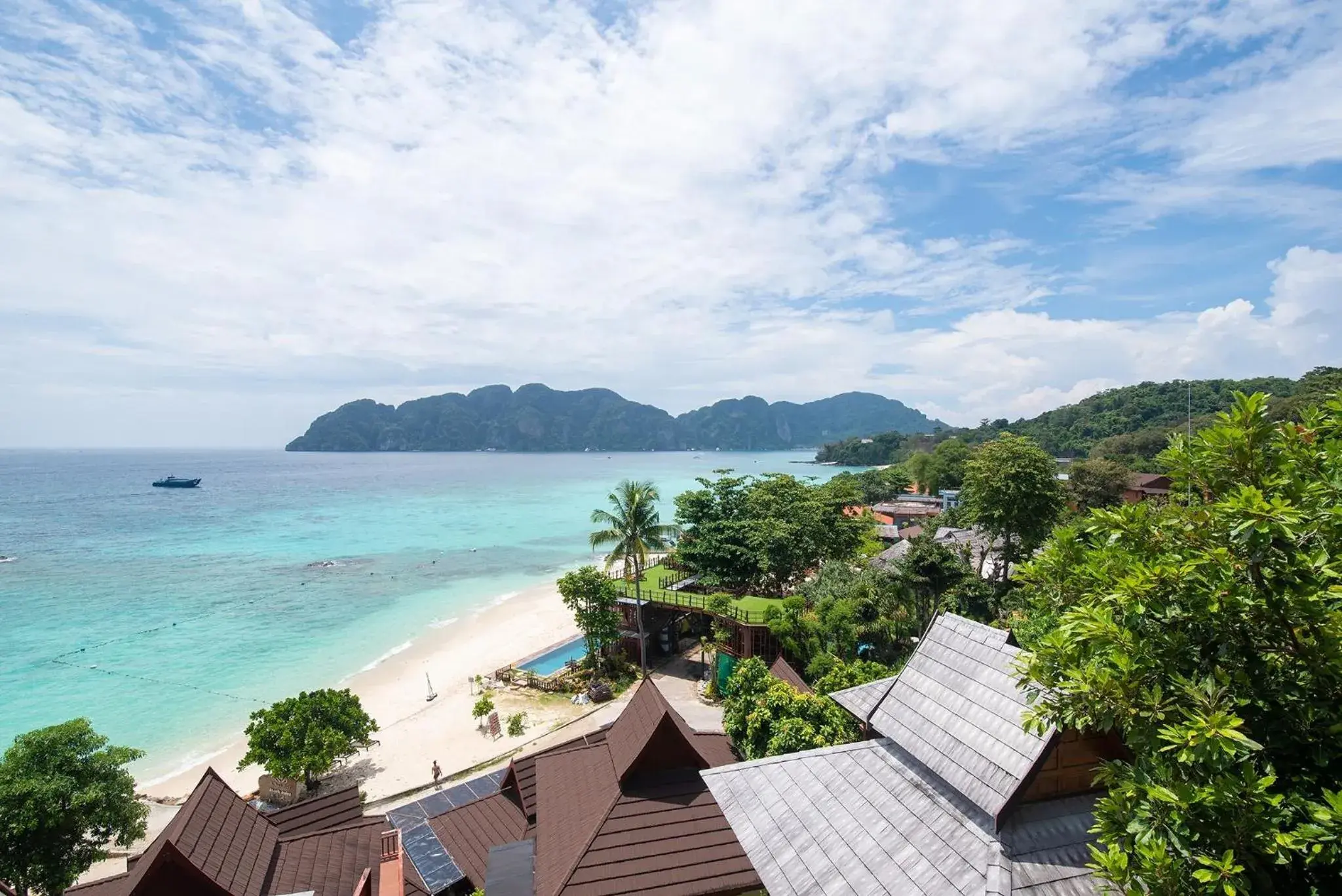 Front Side Deluxe Villa- Free Transfer to Tonsai Pier in Phi Phi The Beach Resort Front Side Deluxe Villa- Free Transfer to Tonsai Pier in Phi Phi The Beach Resort