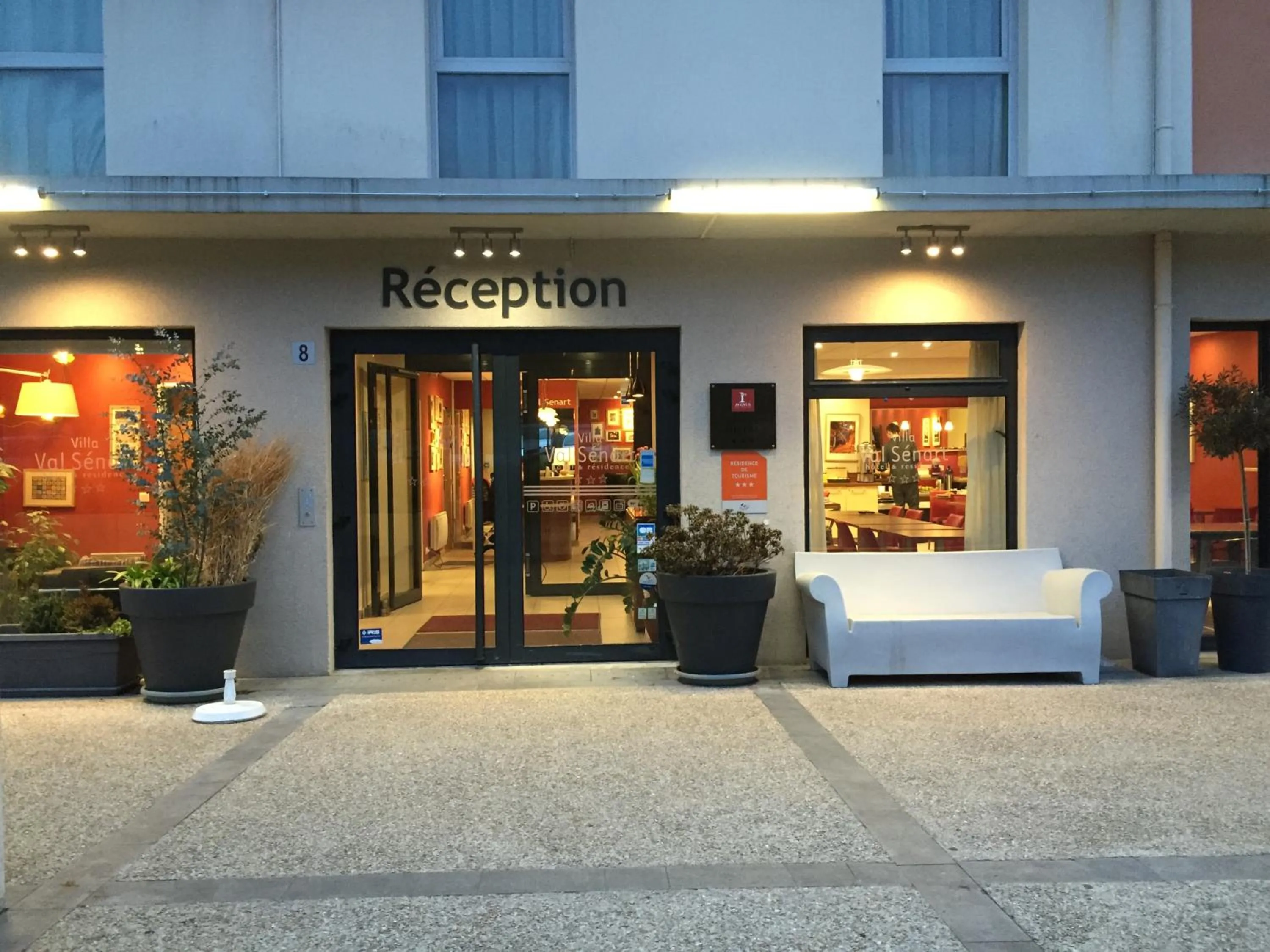 Lobby or reception in Villa Val Senart 1ere Avenue